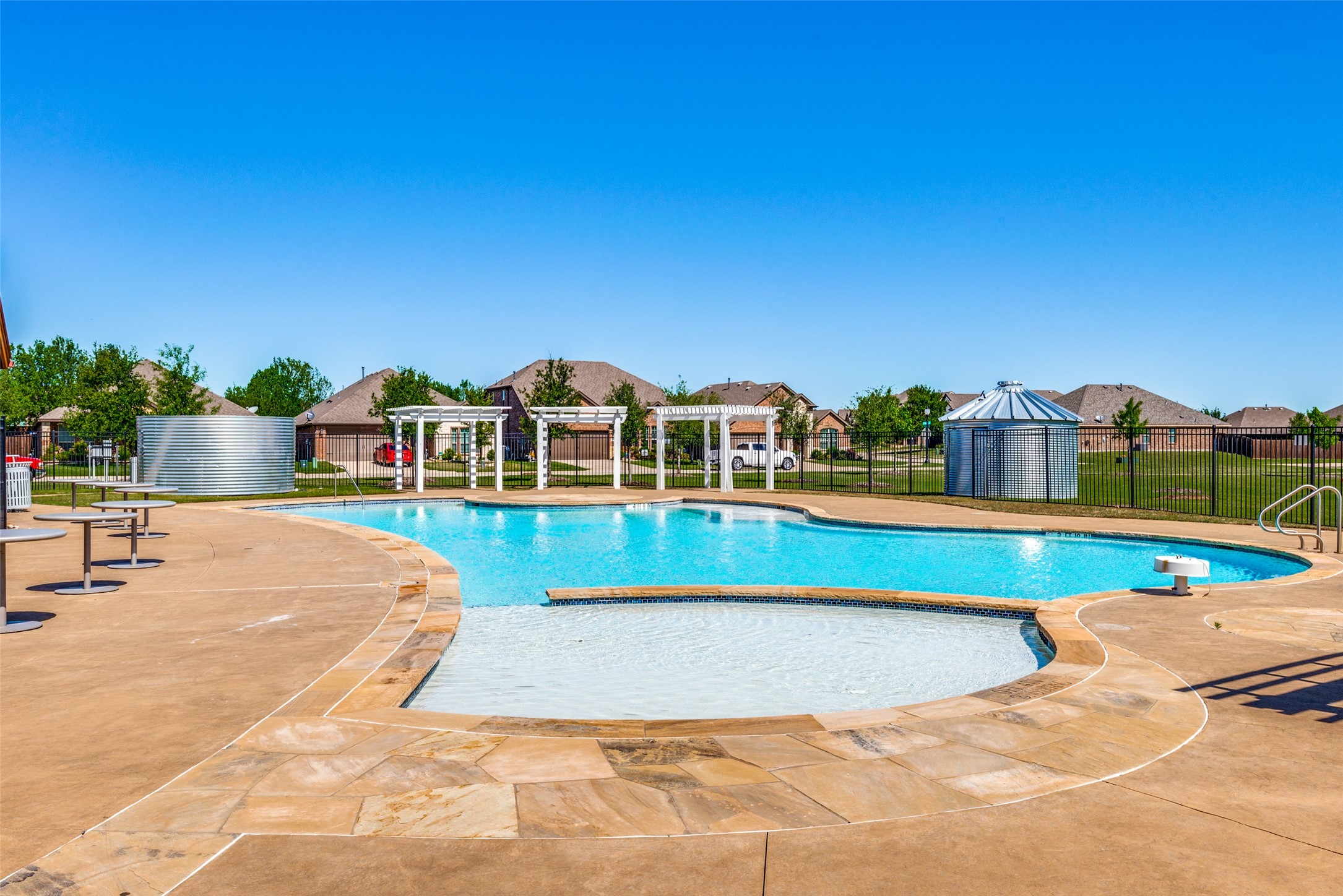 10213 Travis Road