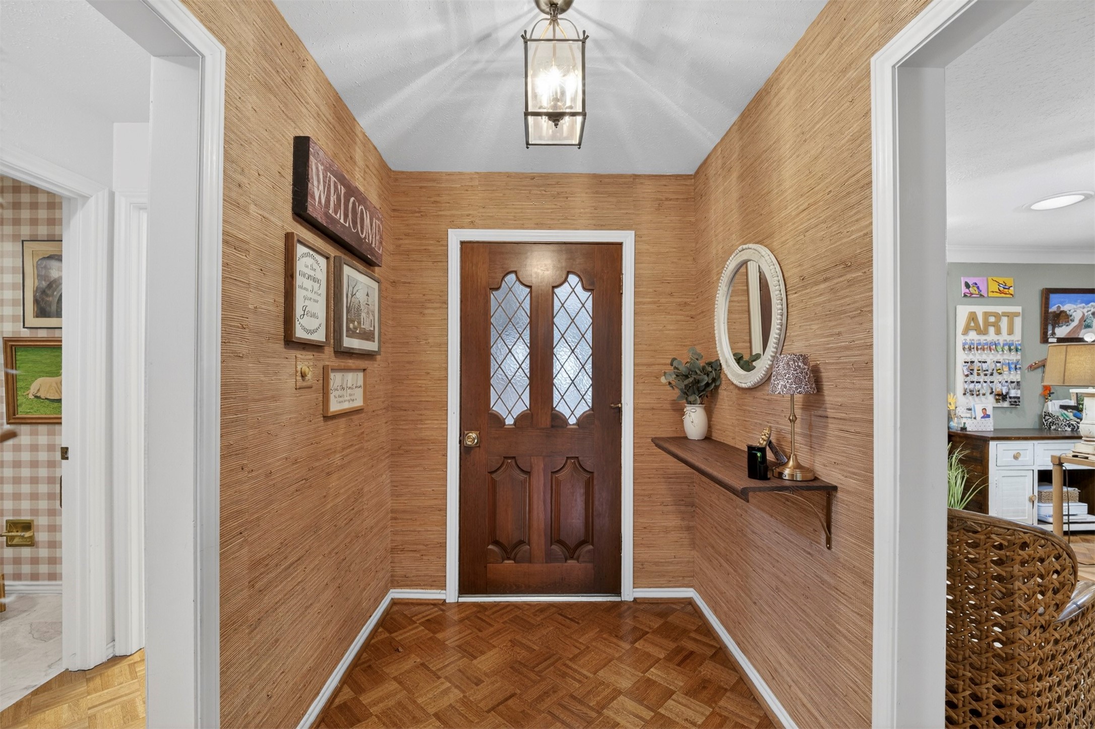 206 Rainbow Circle