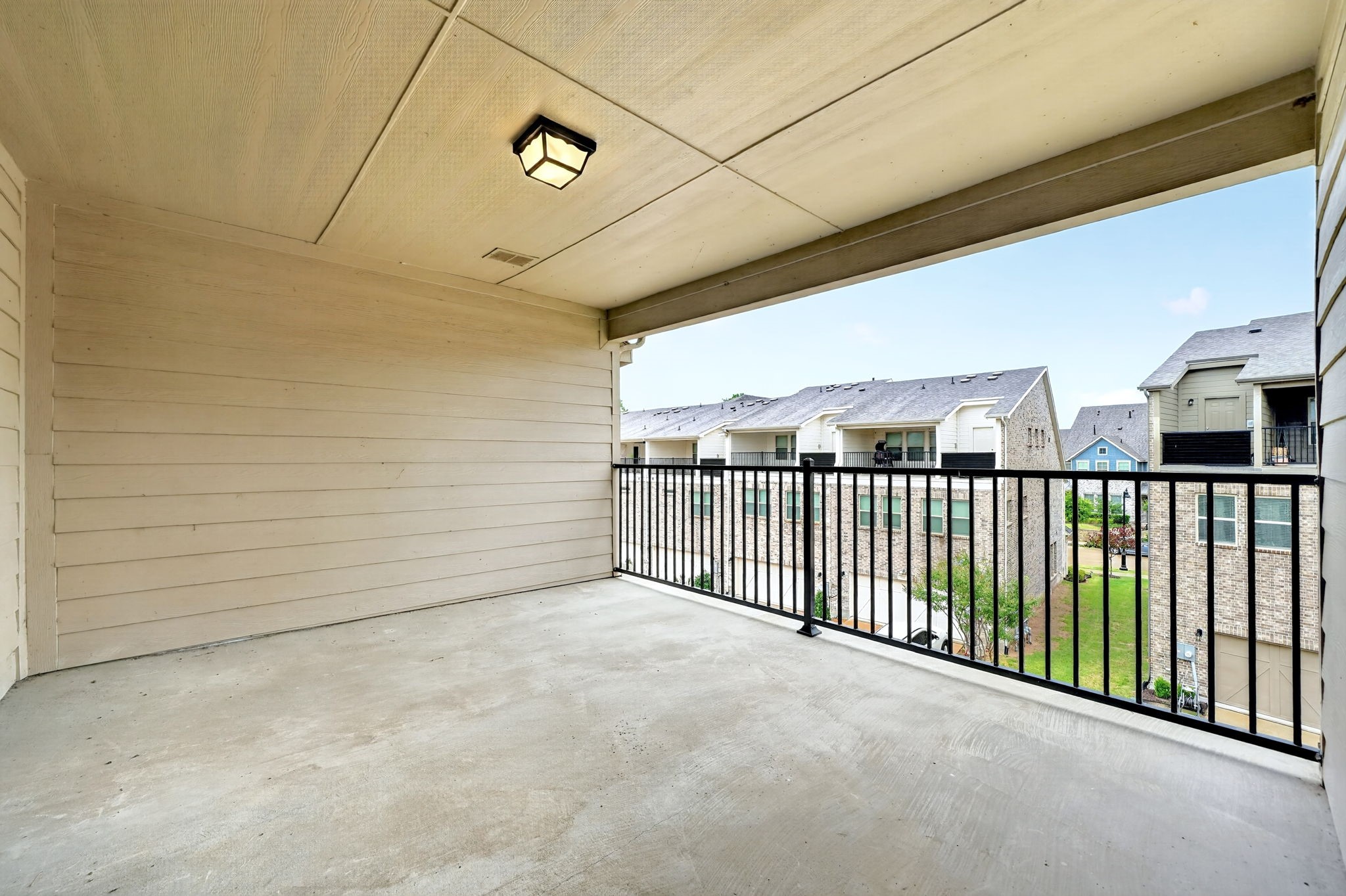 7821 Sunset Boulevard