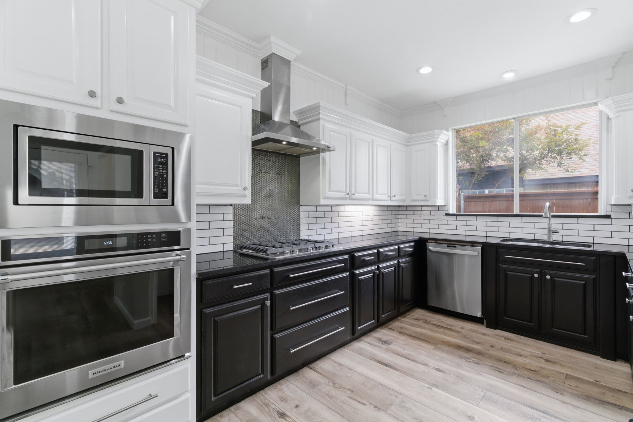 8 Waterwood Court