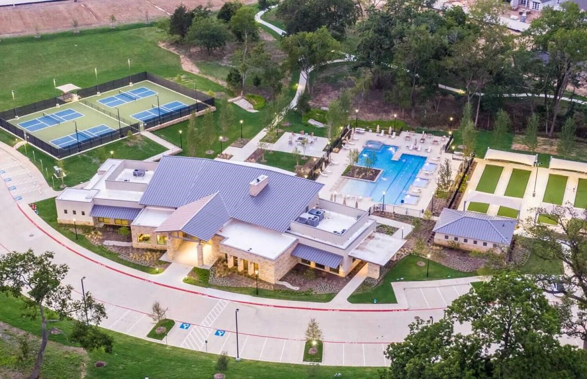 2736 Fiddler Way