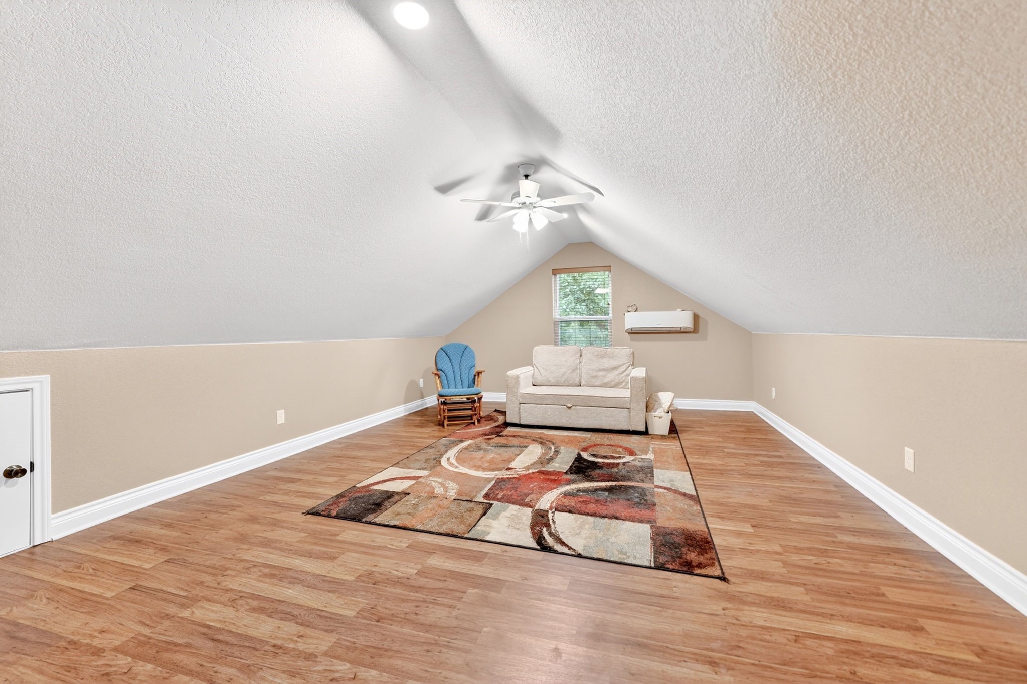 5230 Esquire Estates Road