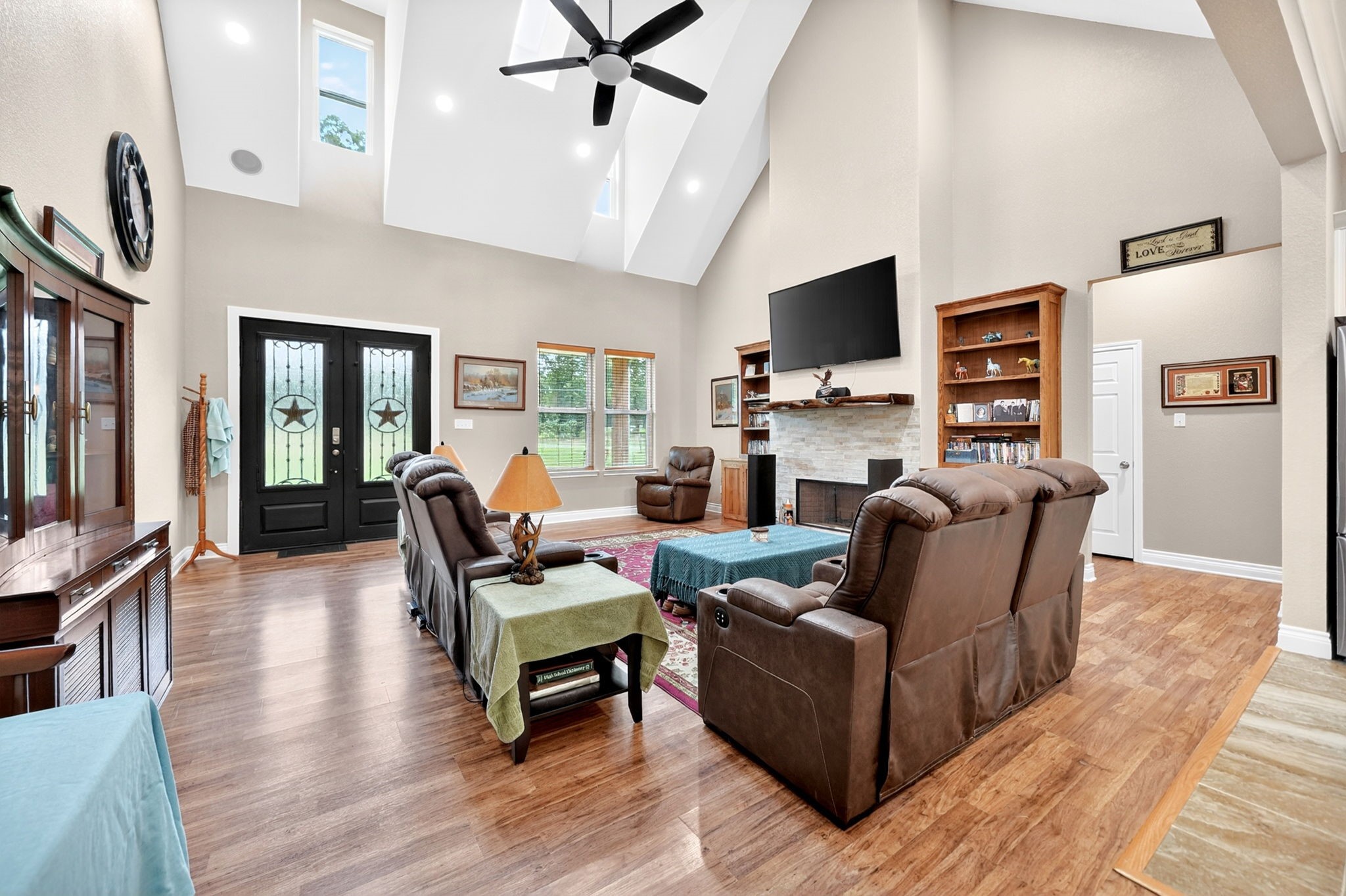 5230 Esquire Estates Road