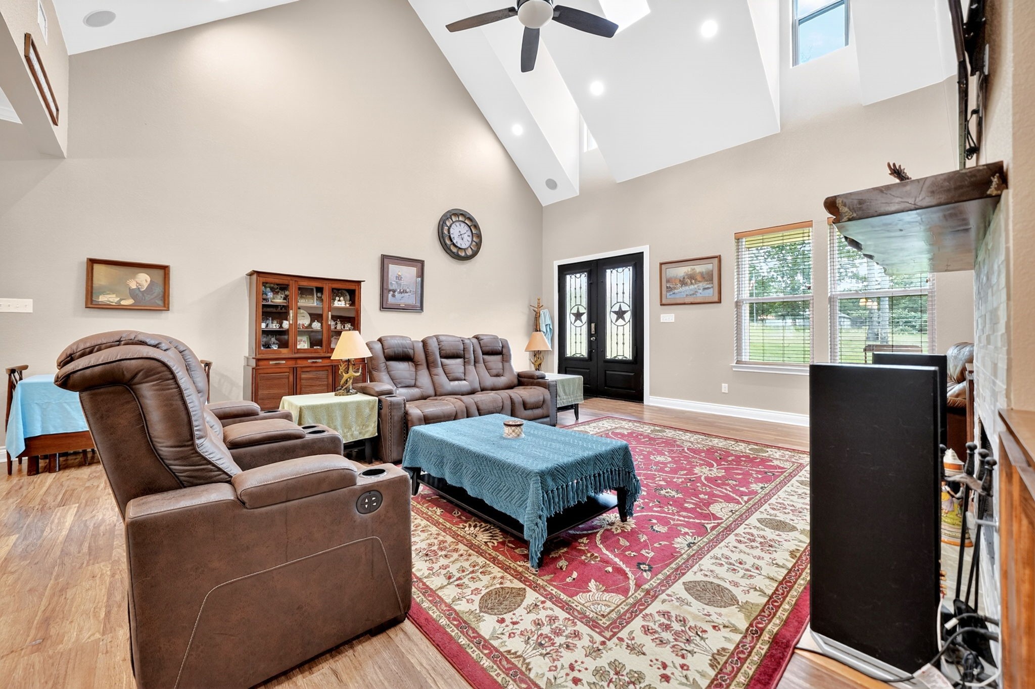 5230 Esquire Estates Road