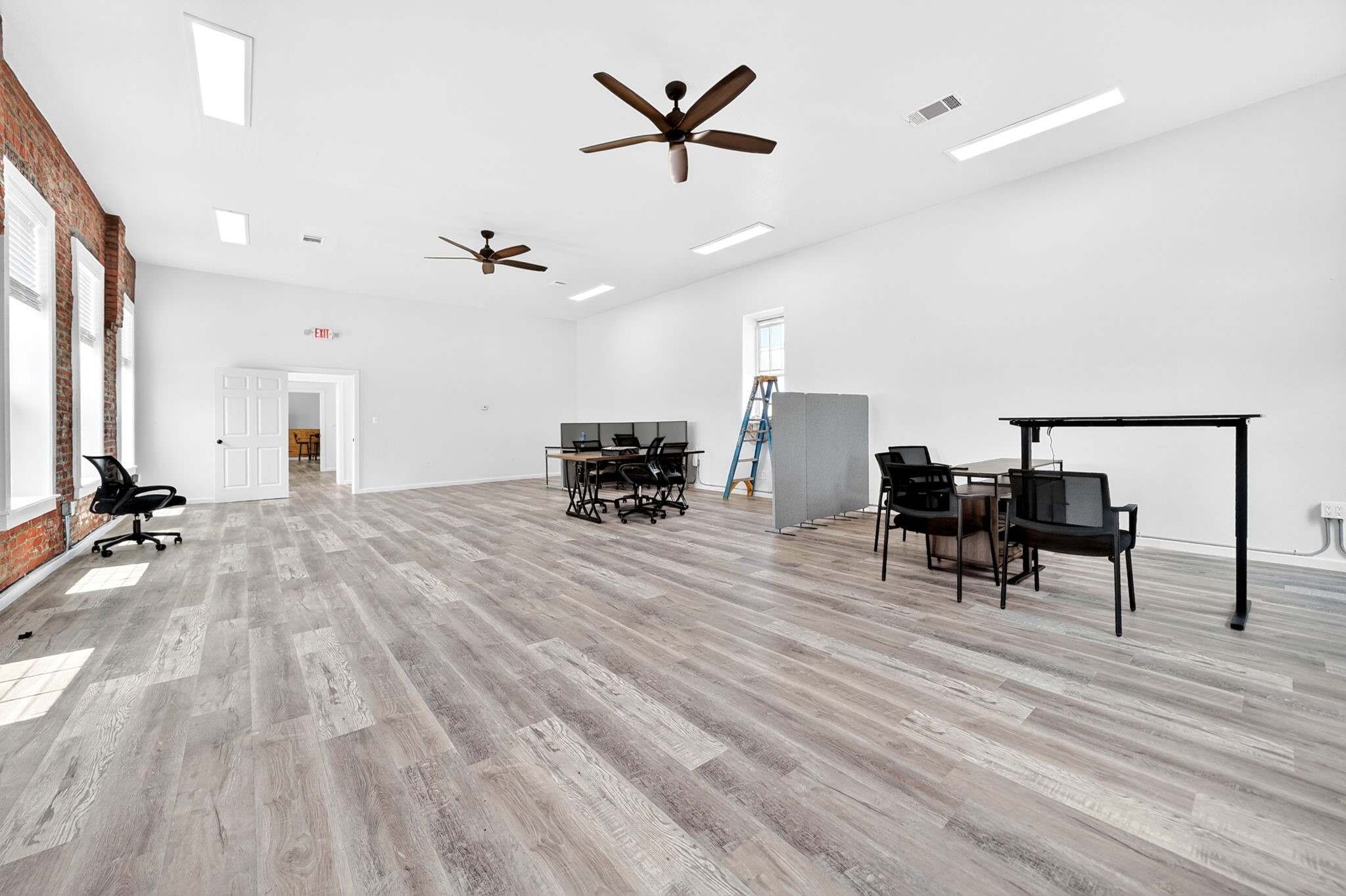 201 N Bois D Arc Street