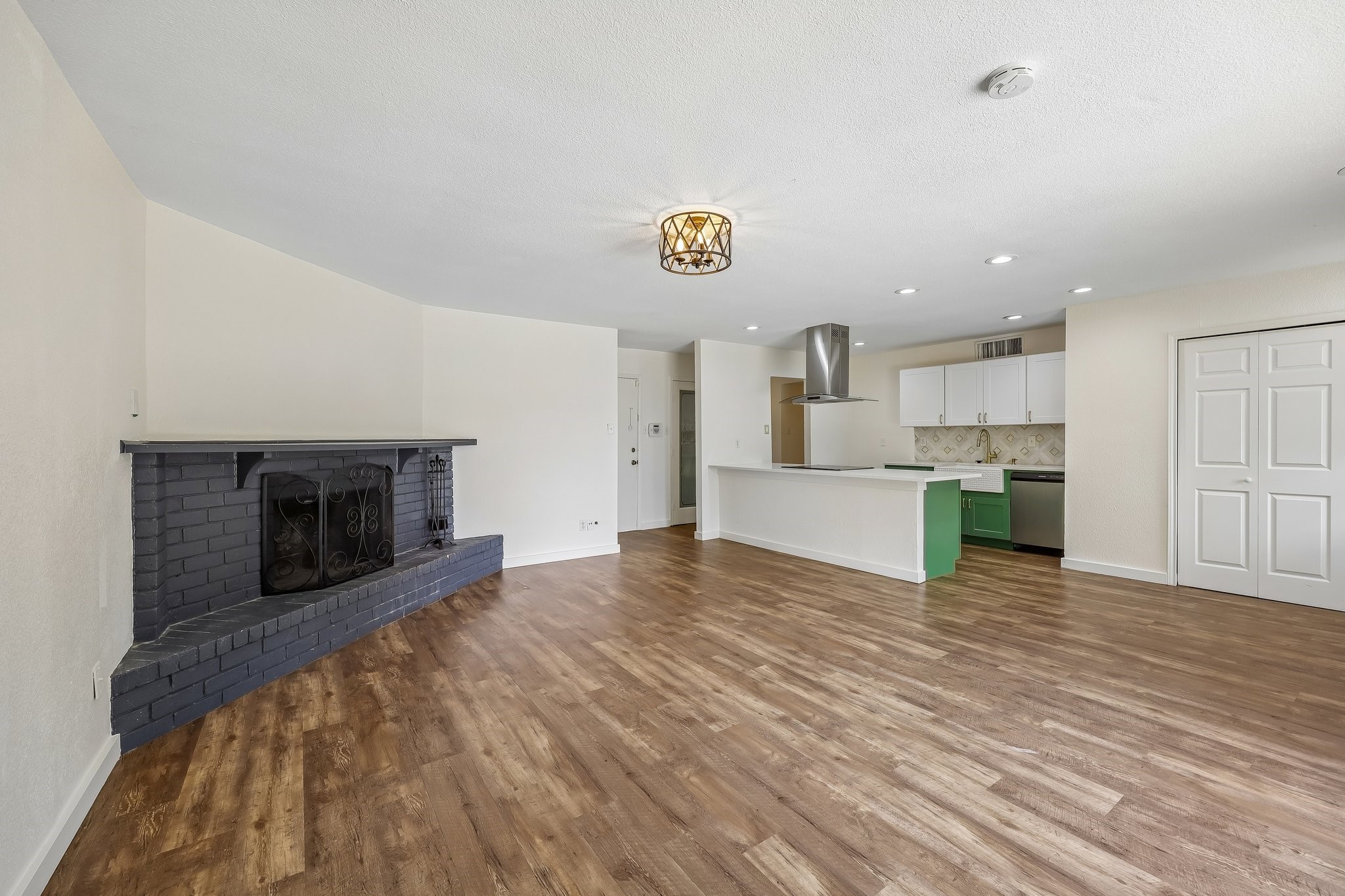 304 Long Canyon Drive
