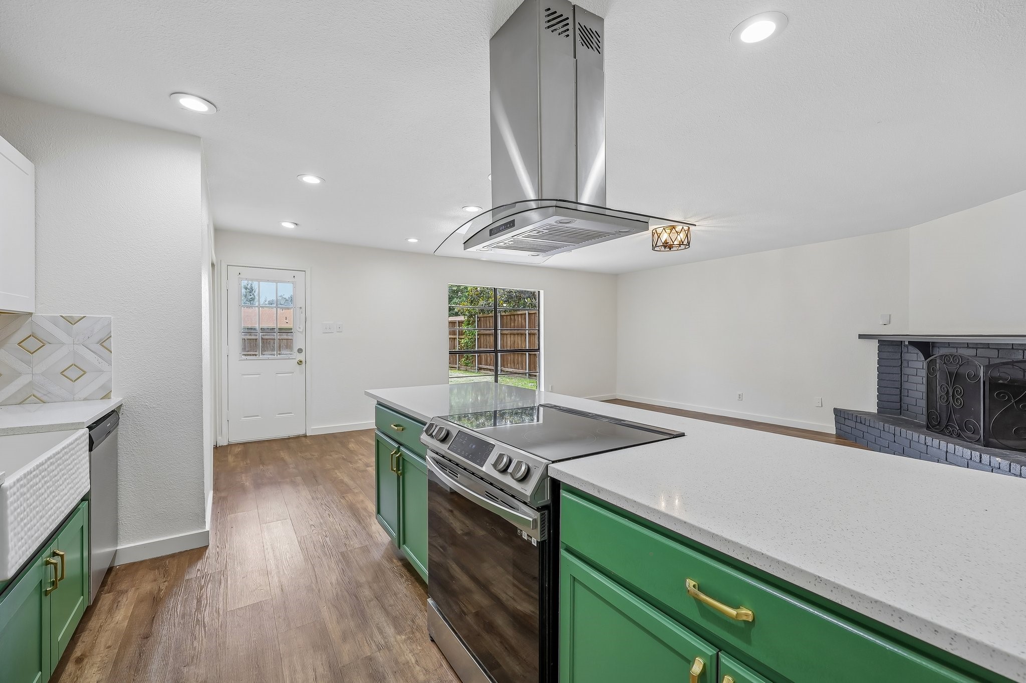 304 Long Canyon Drive