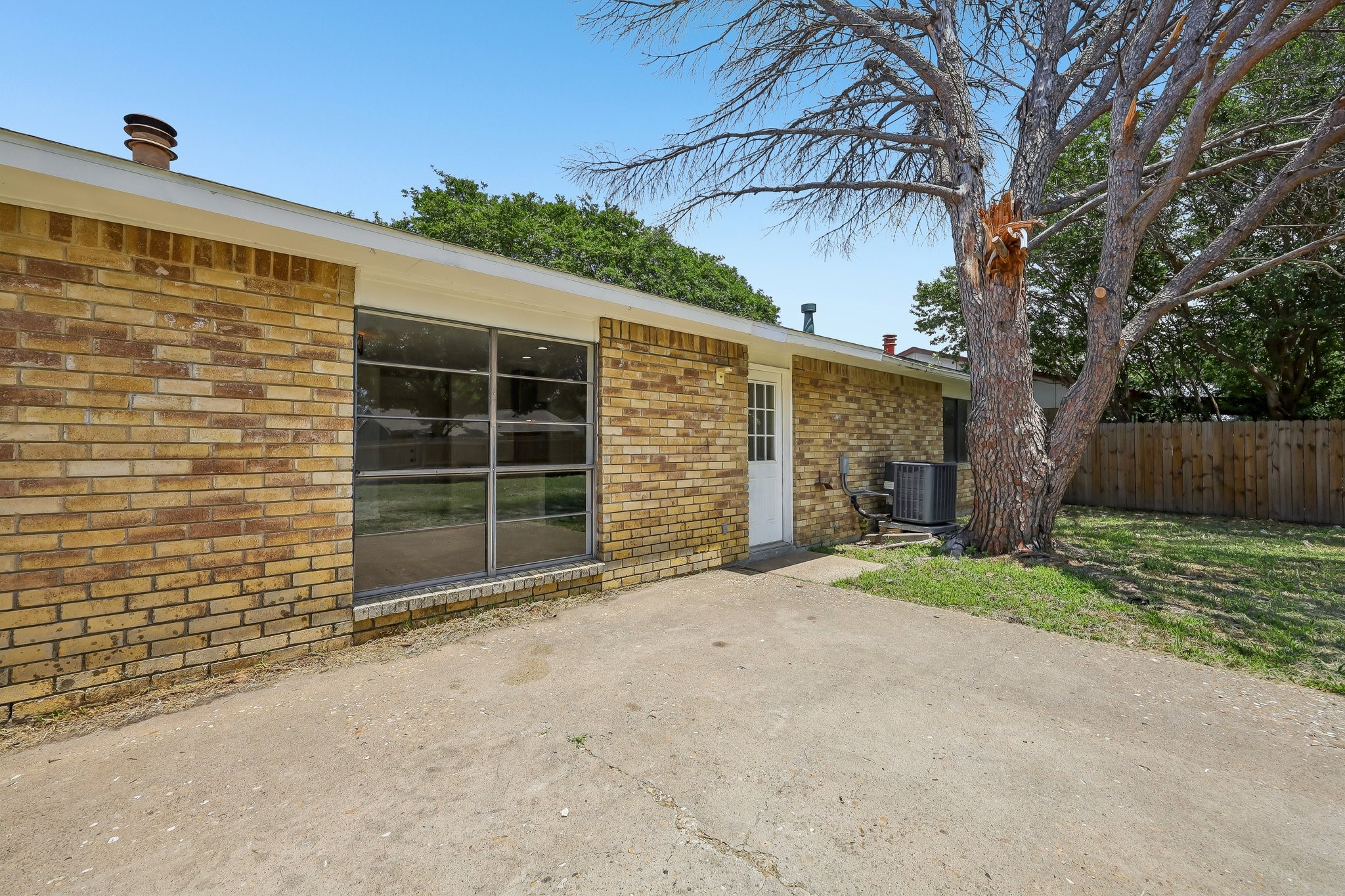 304 Long Canyon Drive