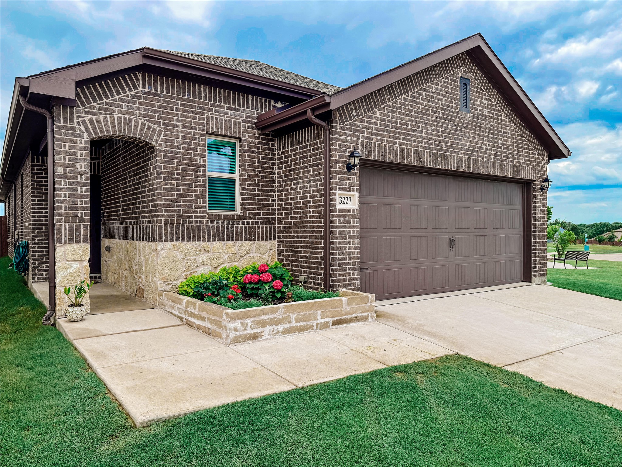 3227 Shortgrass Lane