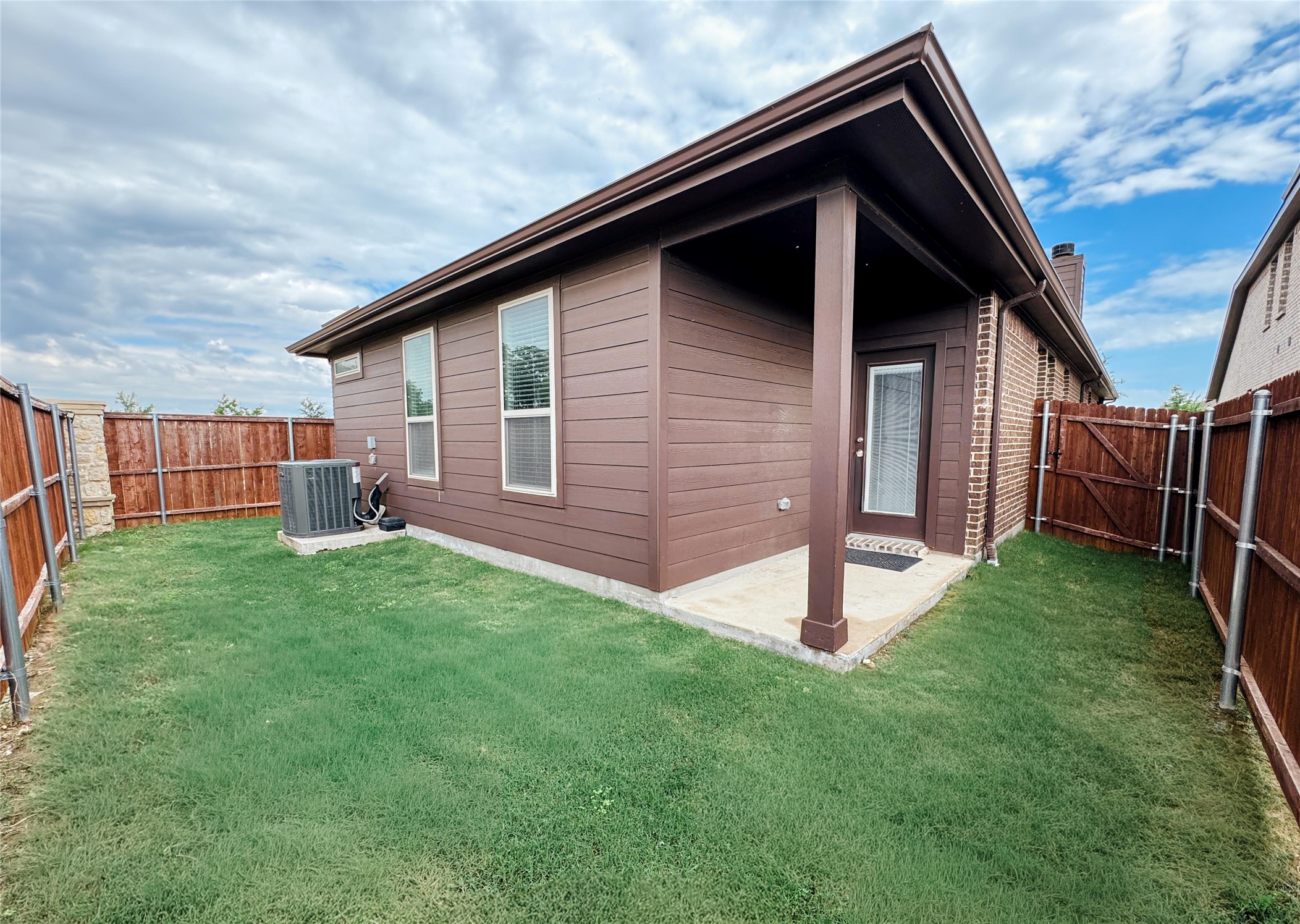 3227 Shortgrass Lane