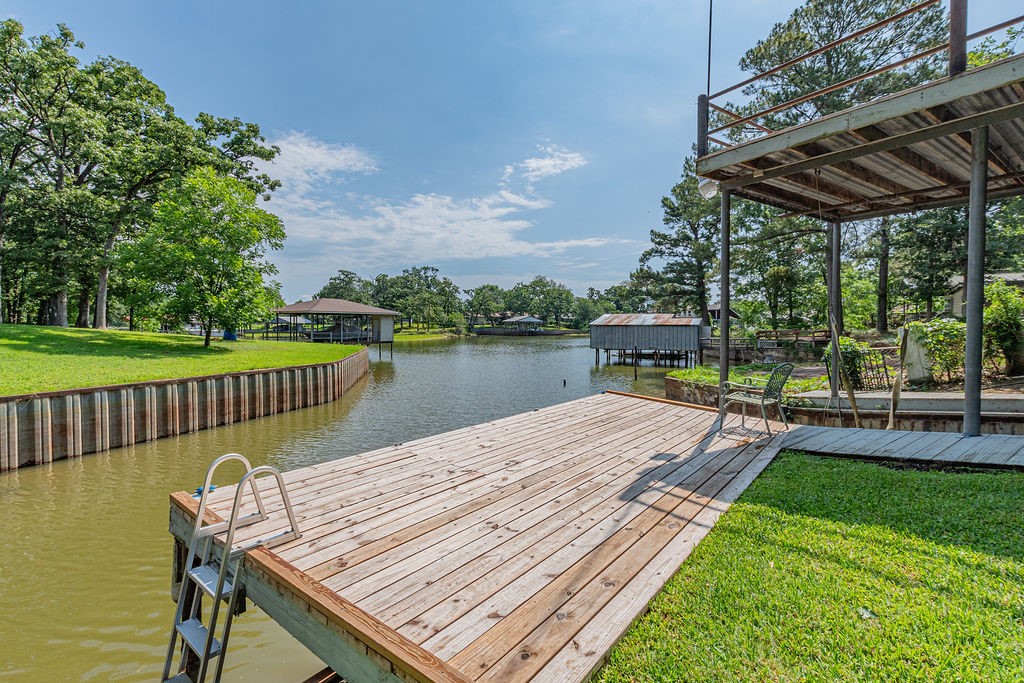 210 Victor Court