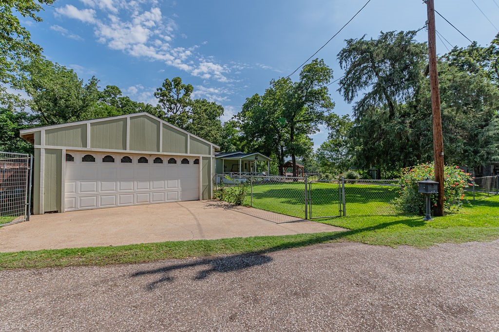 210 Victor Court