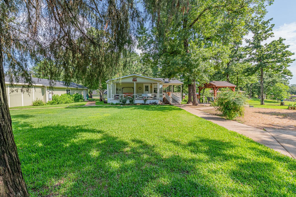 210 Victor Court