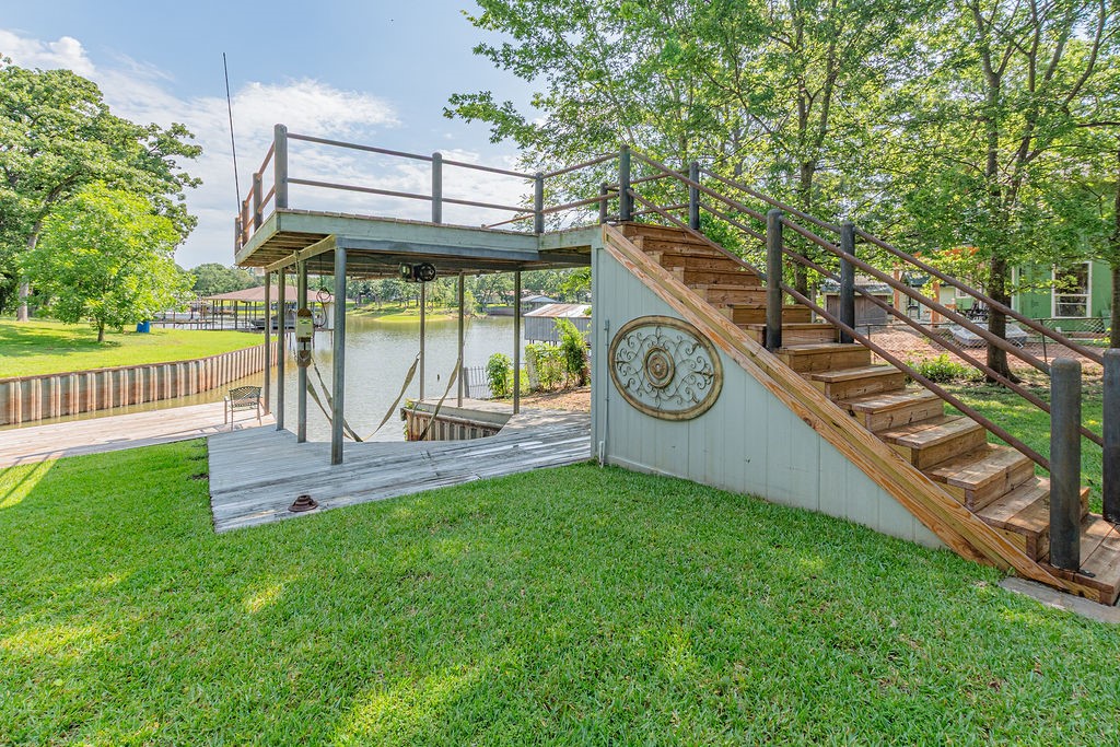 210 Victor Court