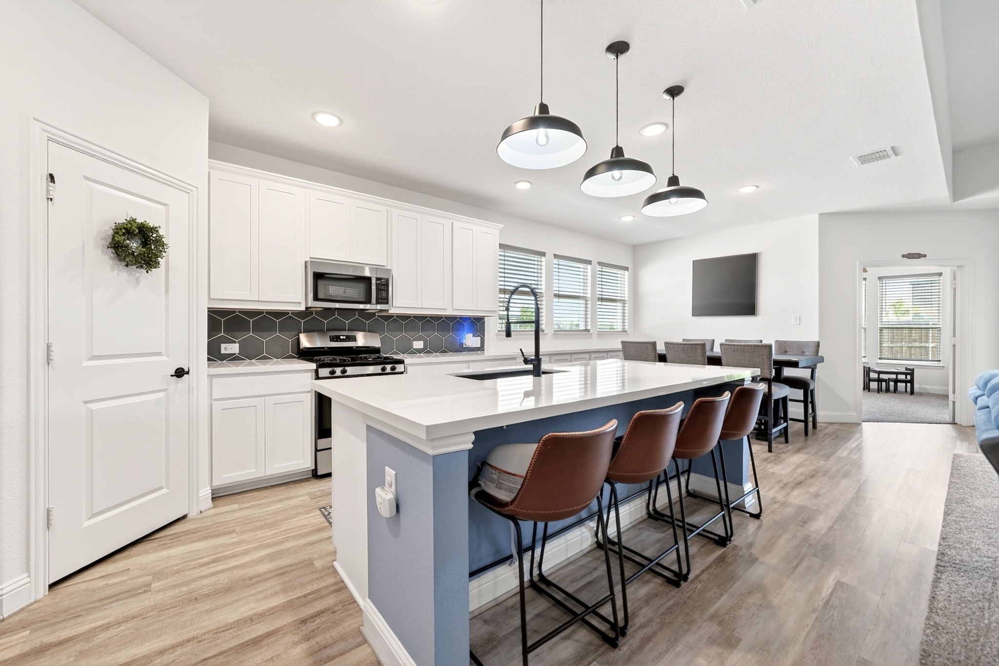 701 Cashew Way