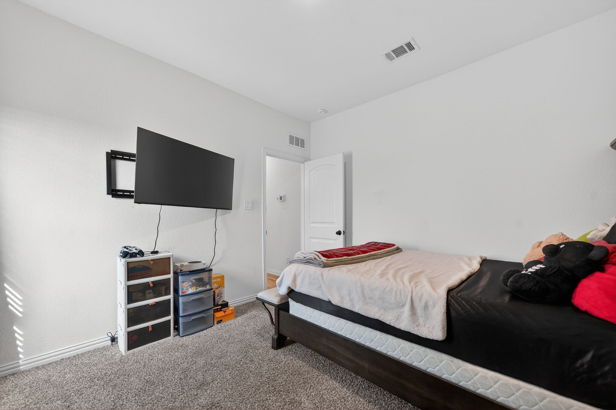 1180 Colina Parkway