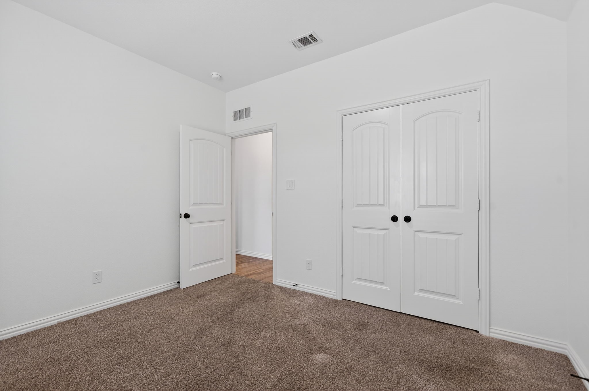 1180 Colina Parkway