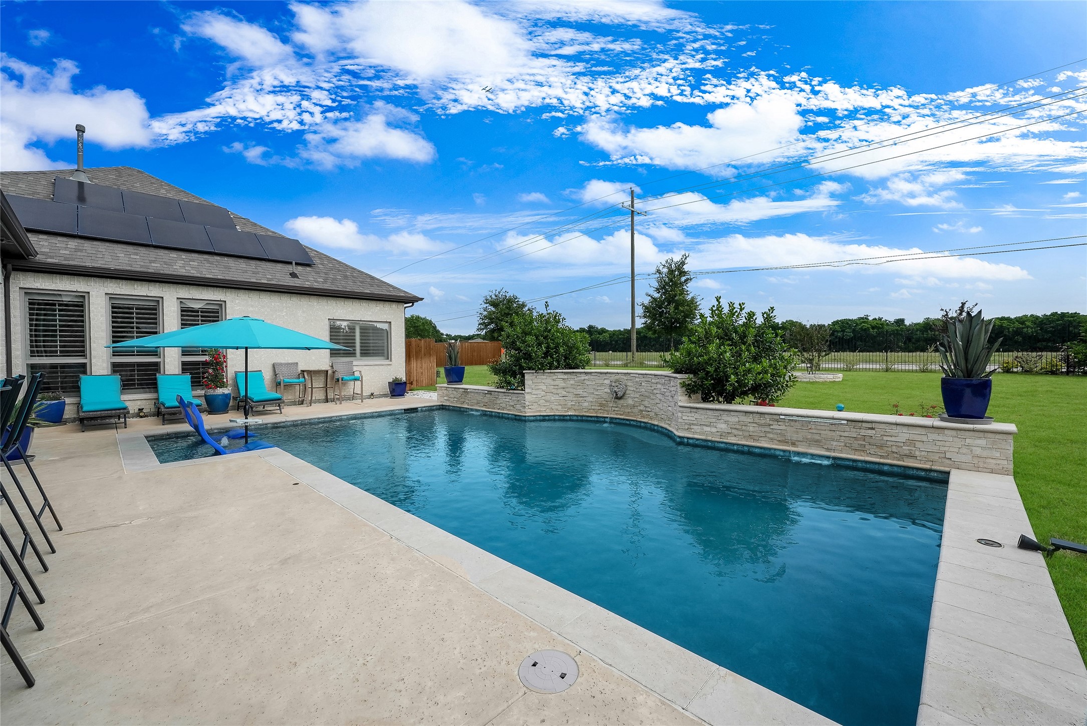 2604 Coyote Crossing