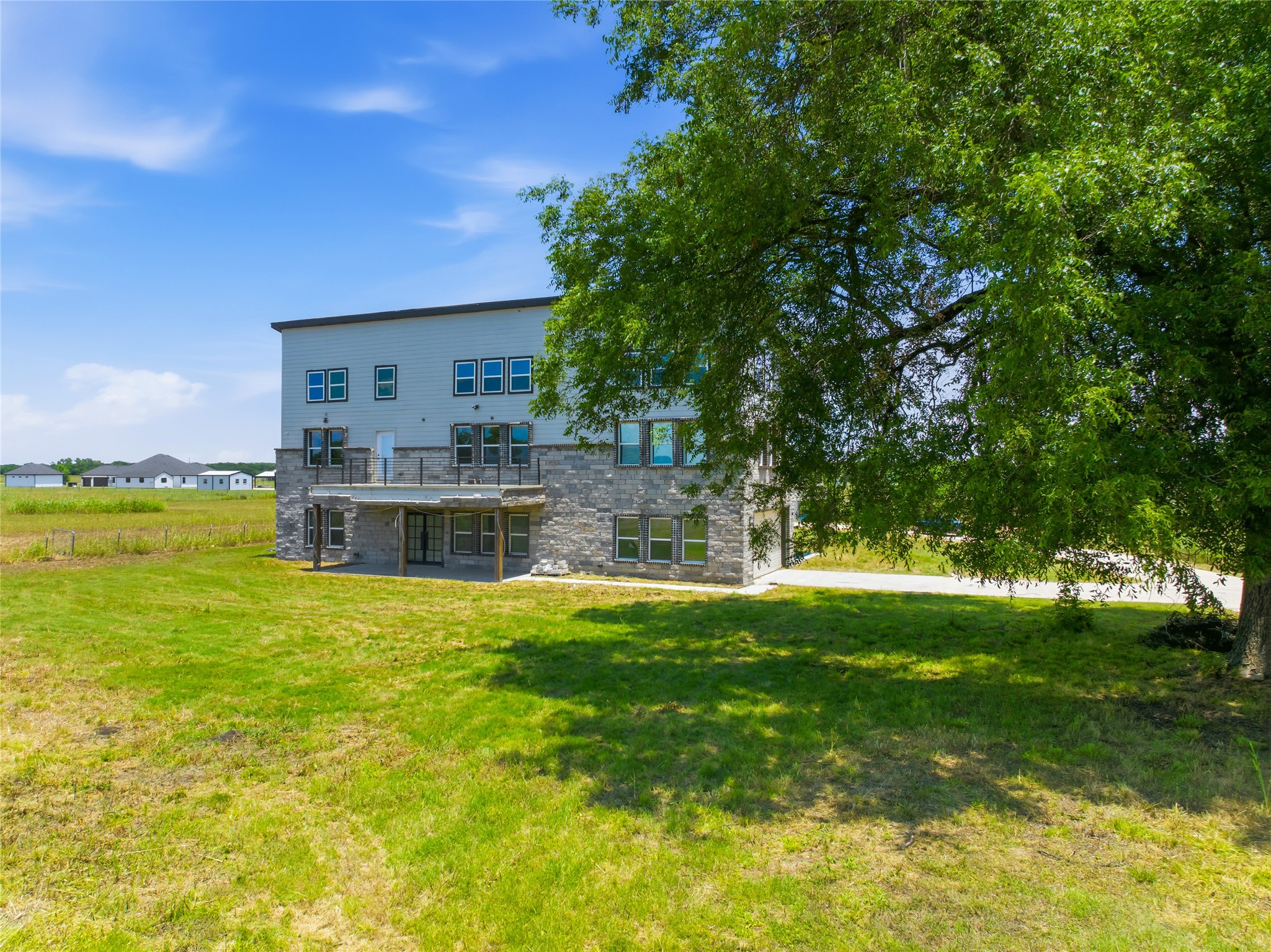 1614 County Road 1227