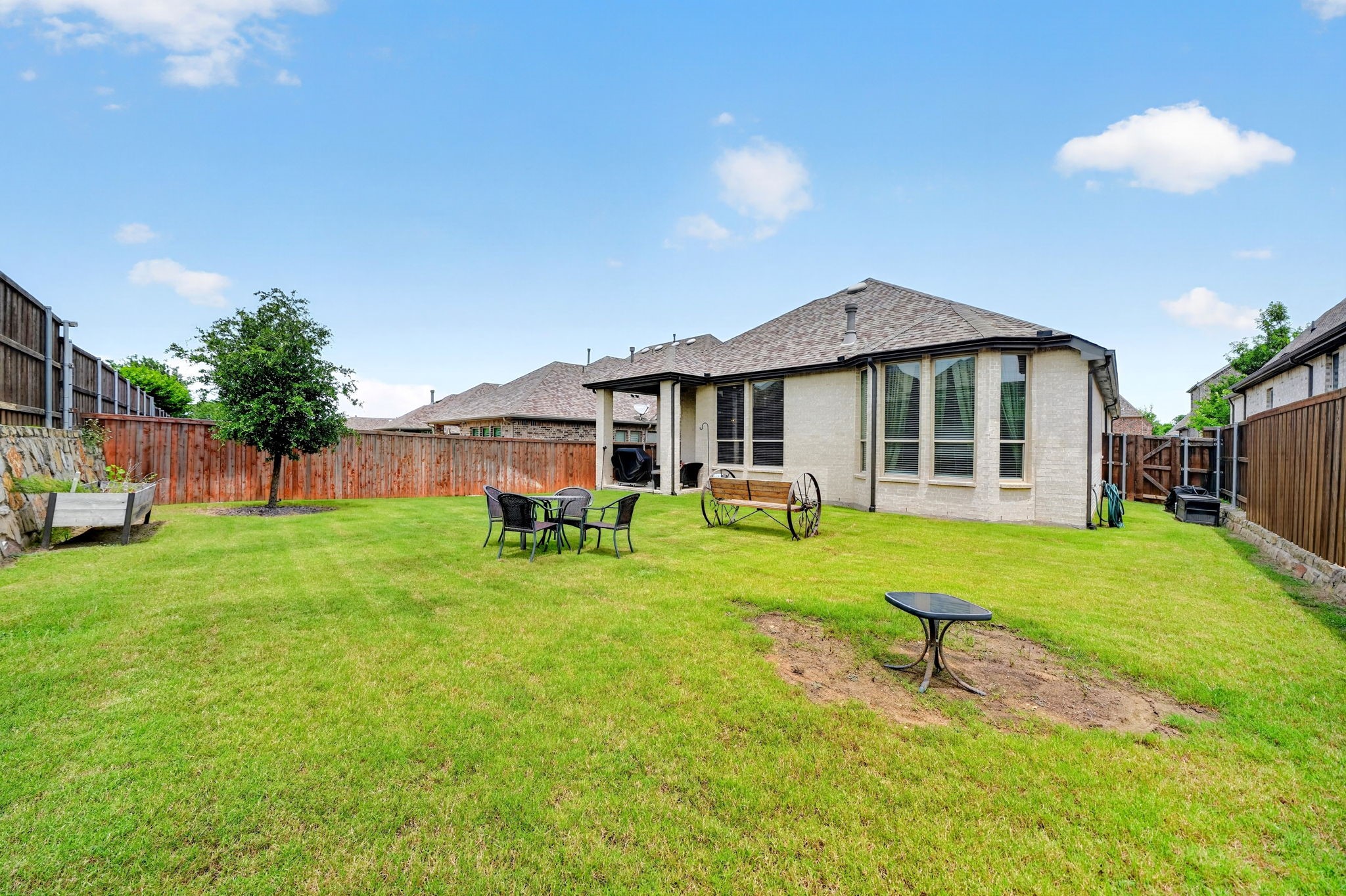 3921 River Bend Street