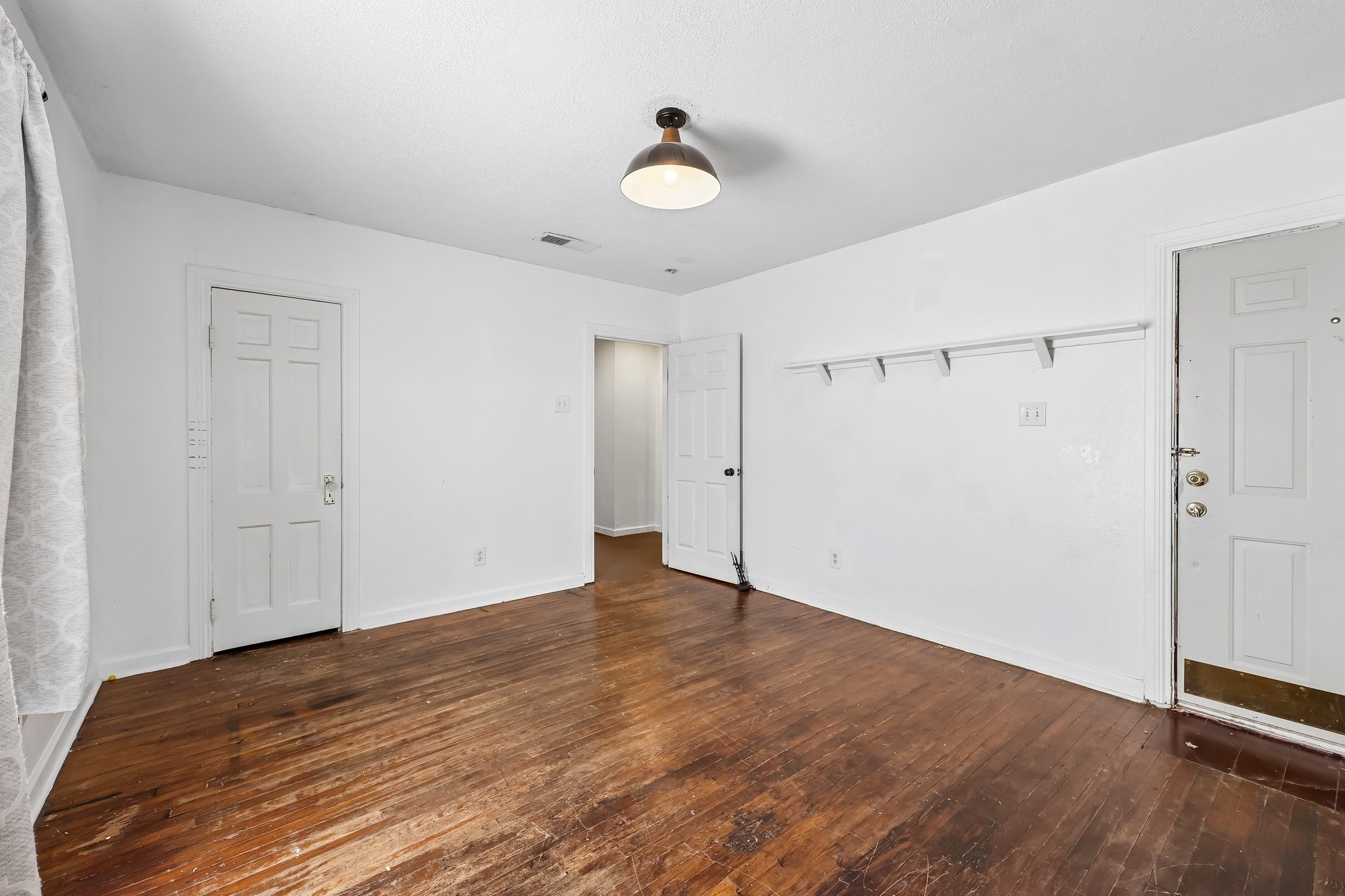 1215 Churchill Road