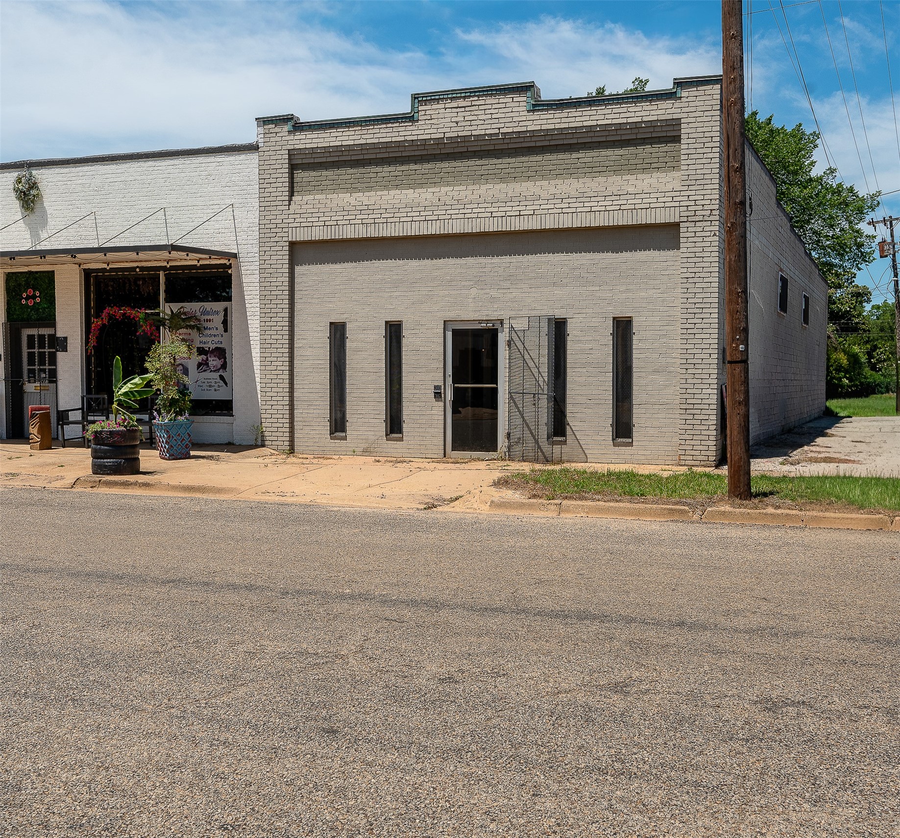 409 N Prairieville Street