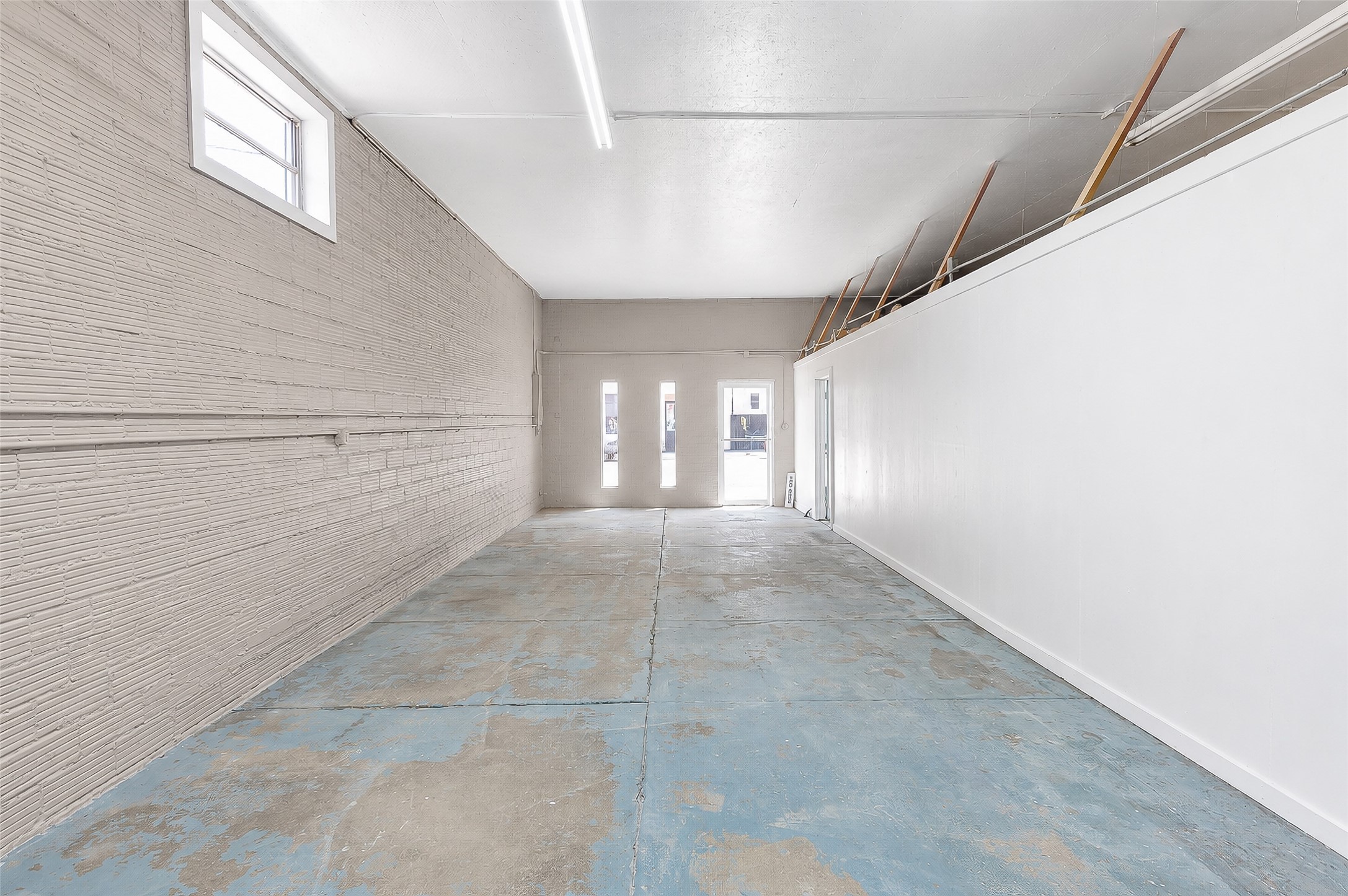 409 N Prairieville Street