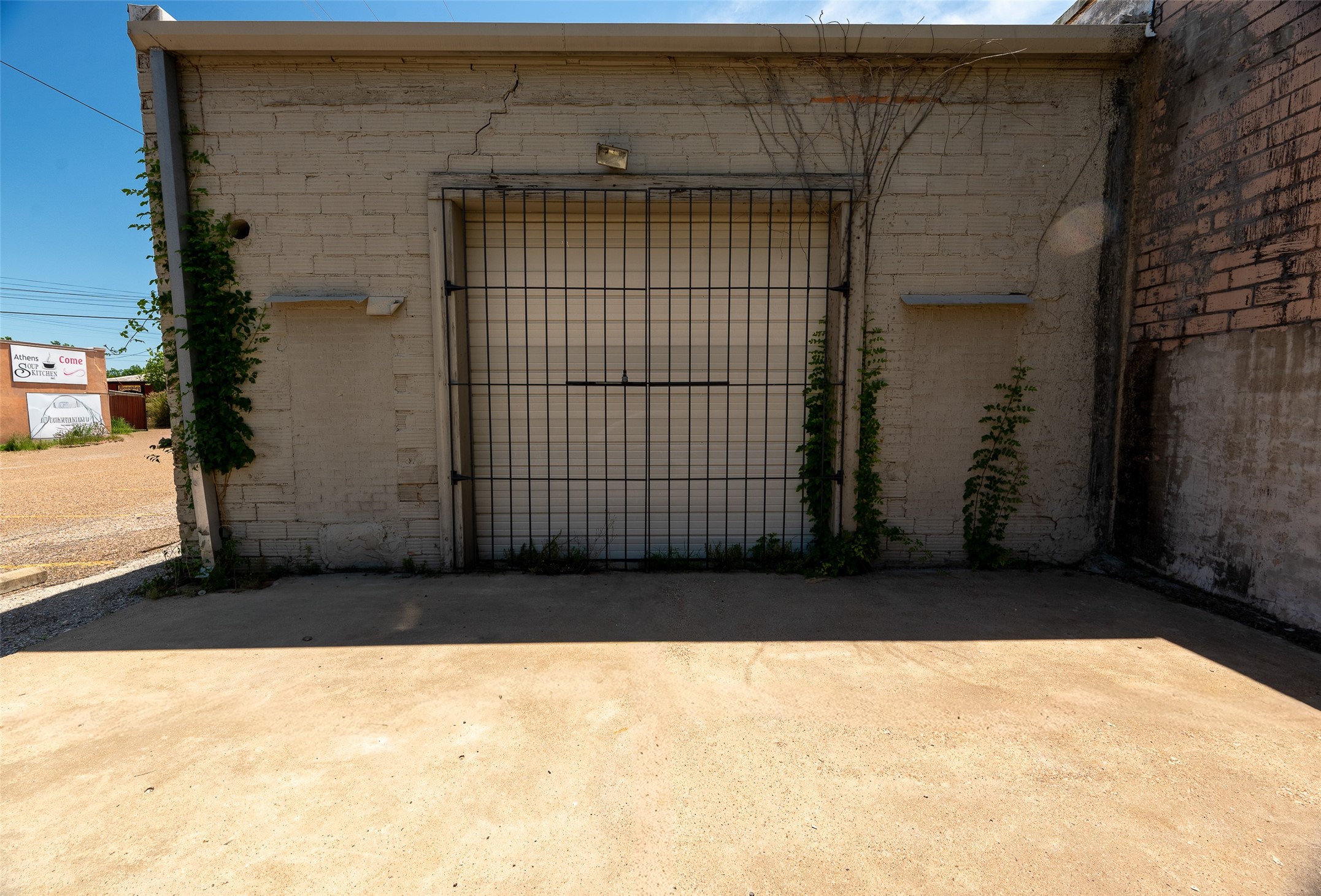 409 N Prairieville Street
