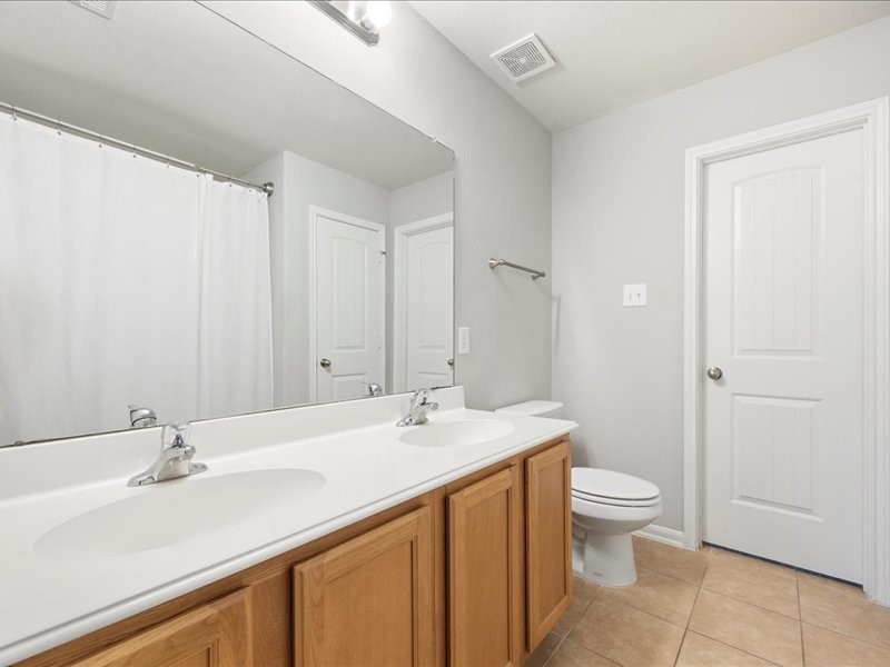 8 Shady Oak Lane