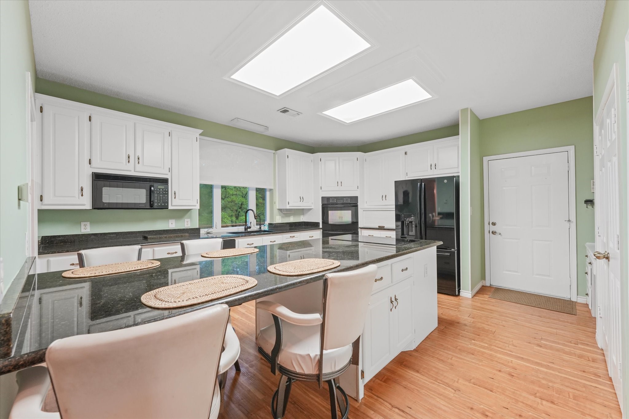 202 Fox Hollow