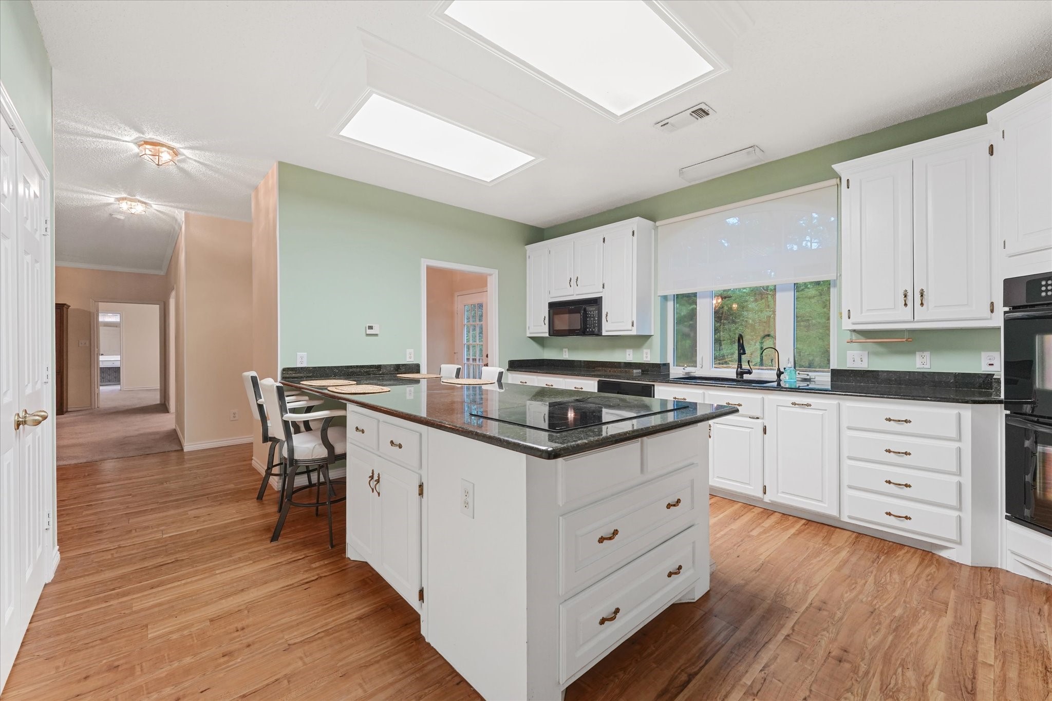 202 Fox Hollow