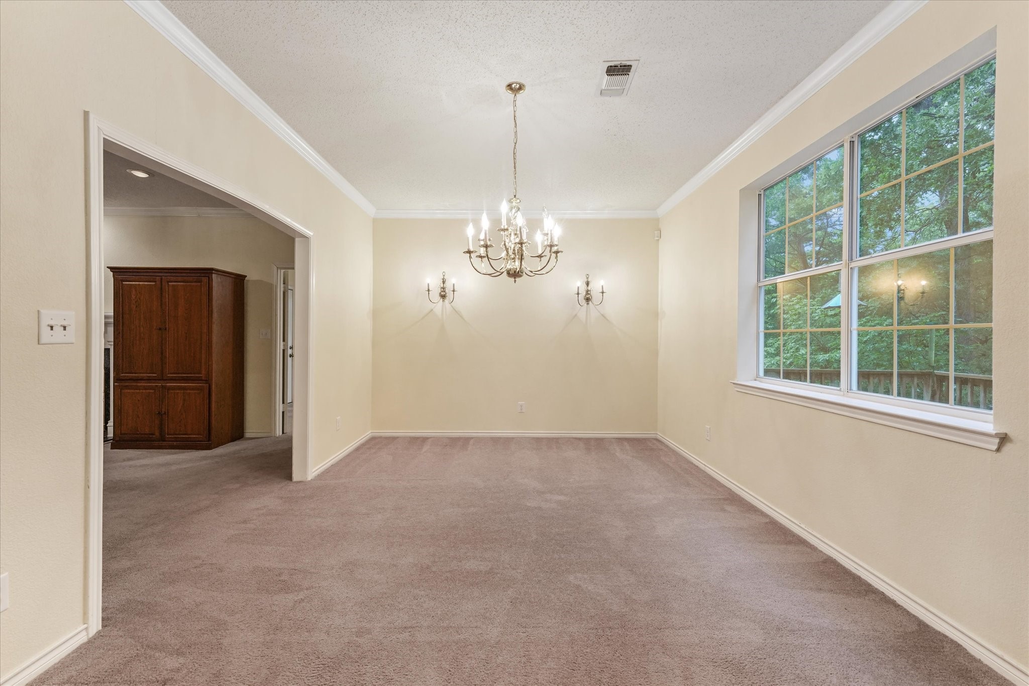 202 Fox Hollow