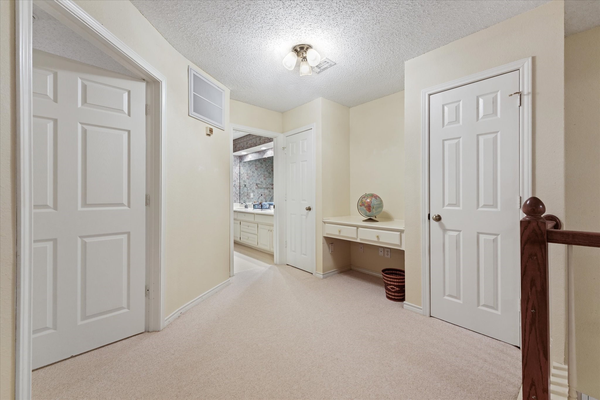 202 Fox Hollow