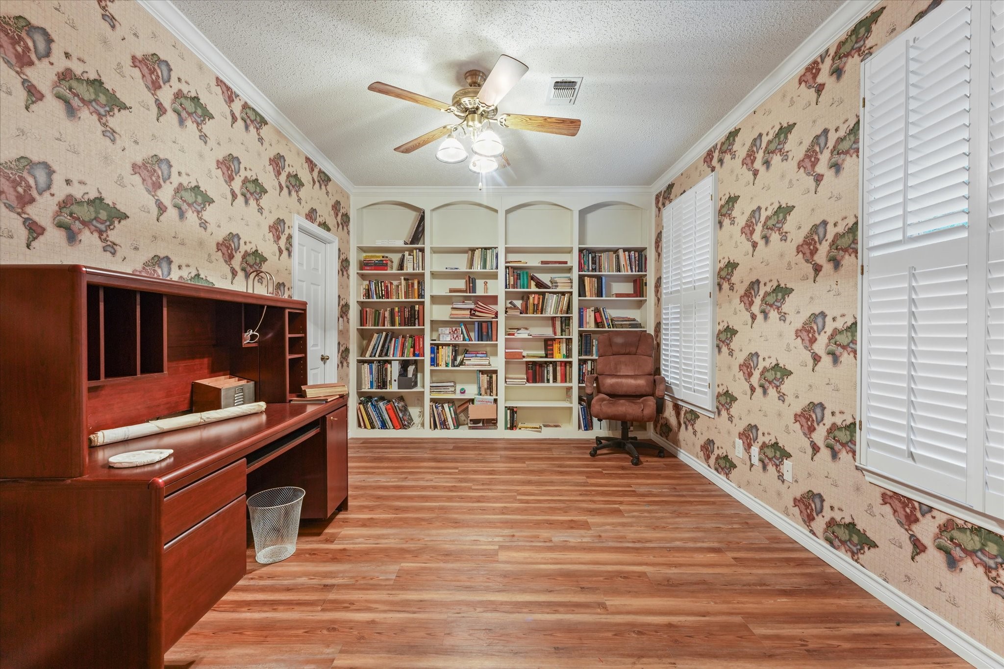 202 Fox Hollow