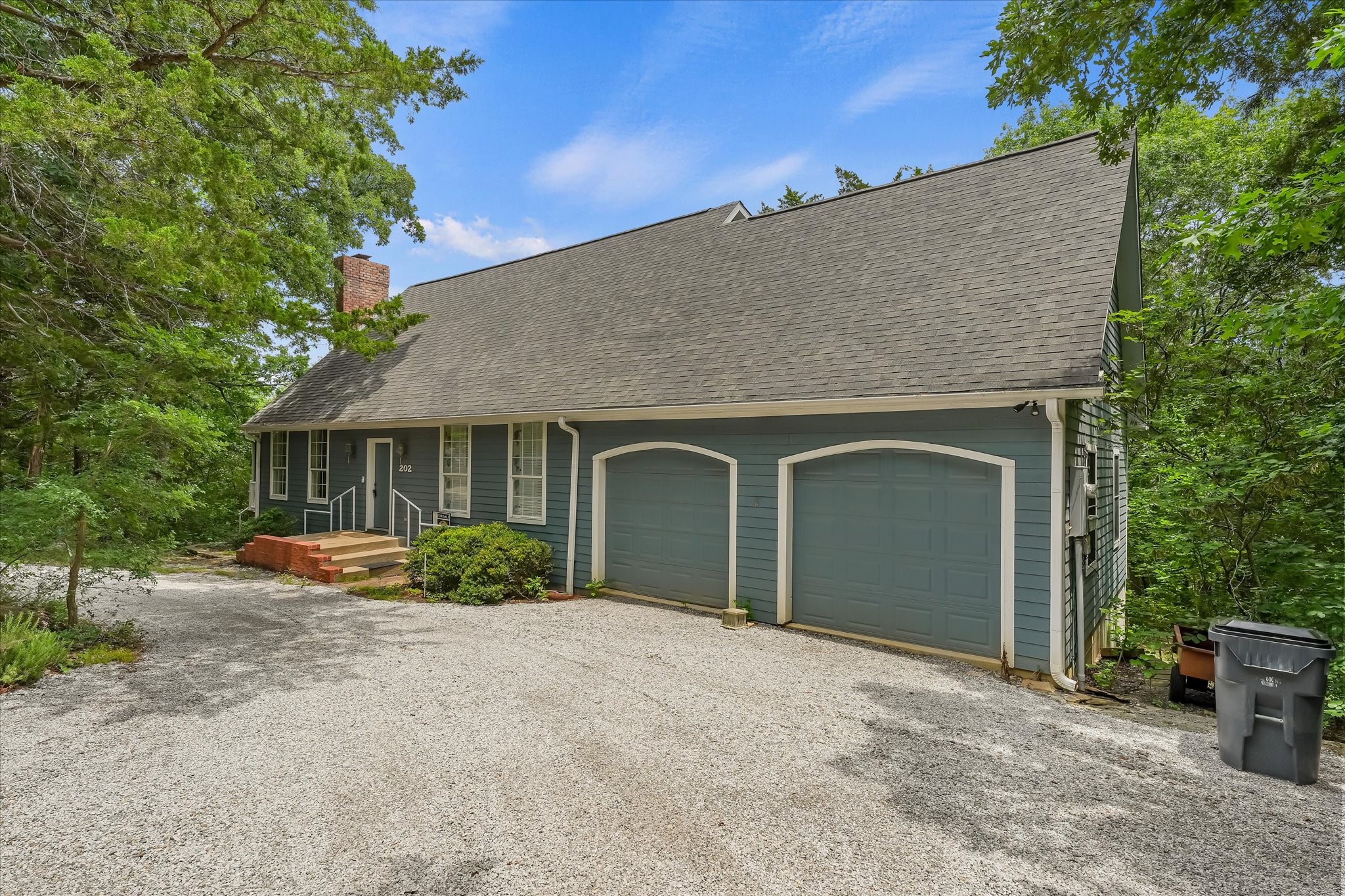 202 Fox Hollow