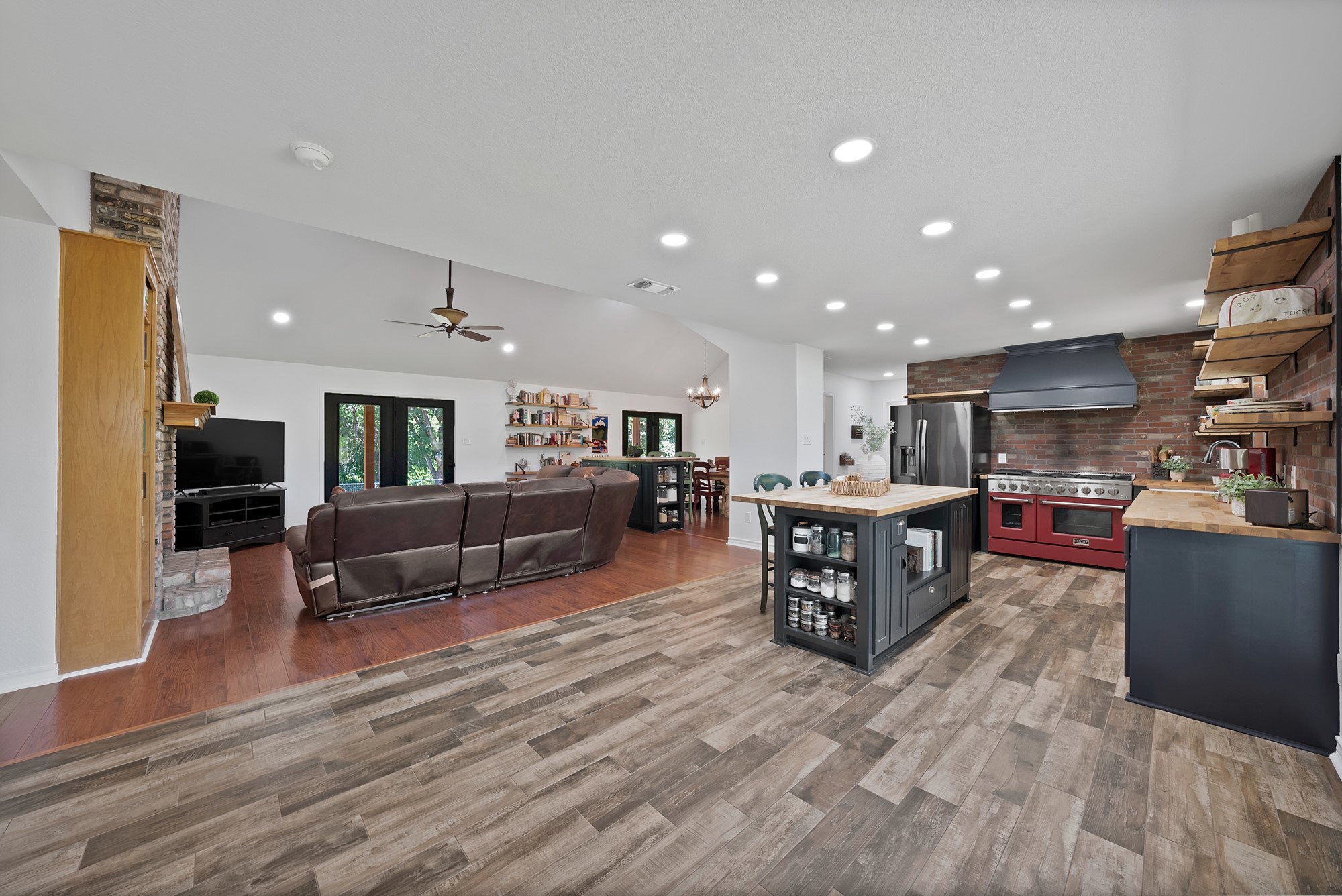 3328 English Creek Court