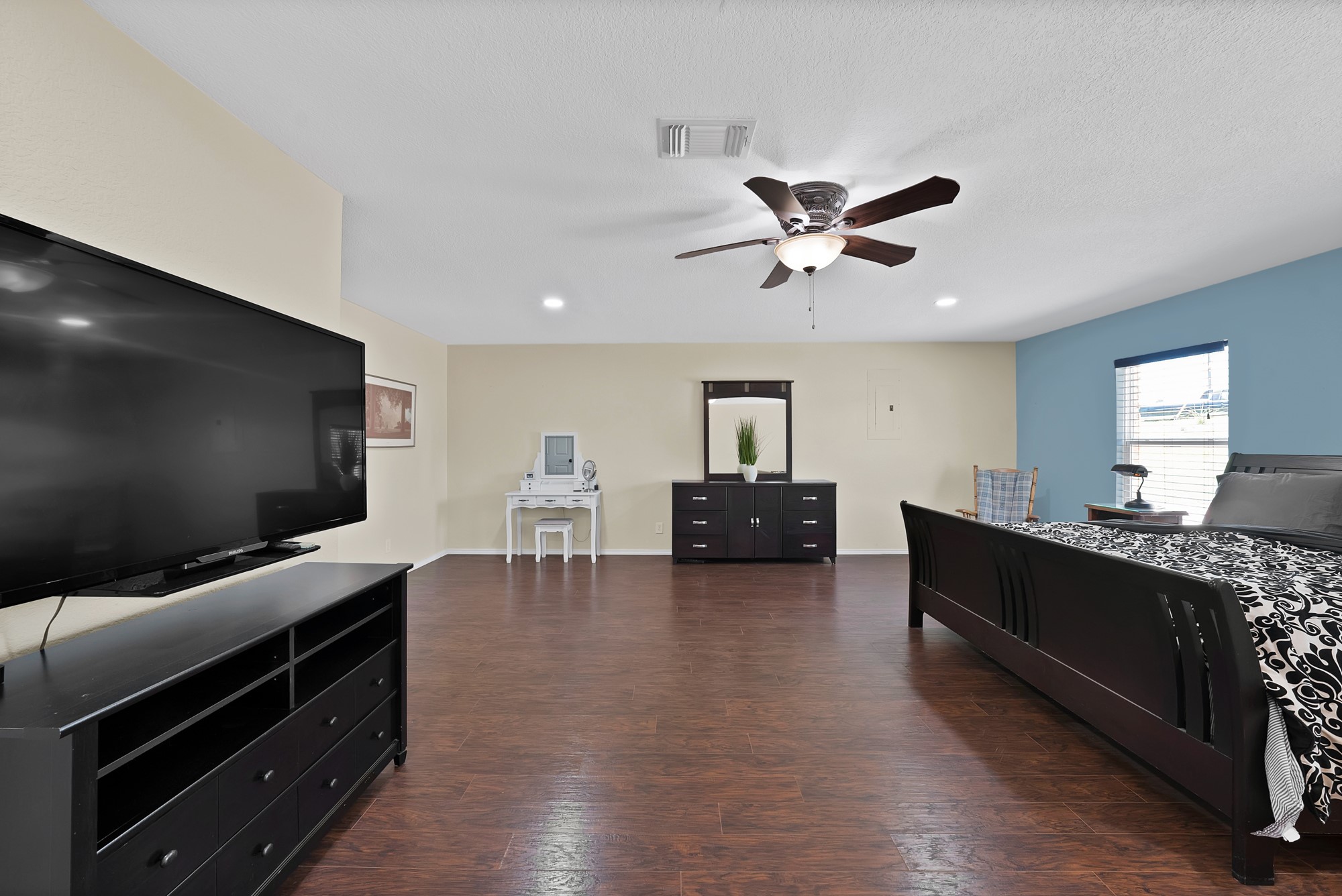 3328 English Creek Court