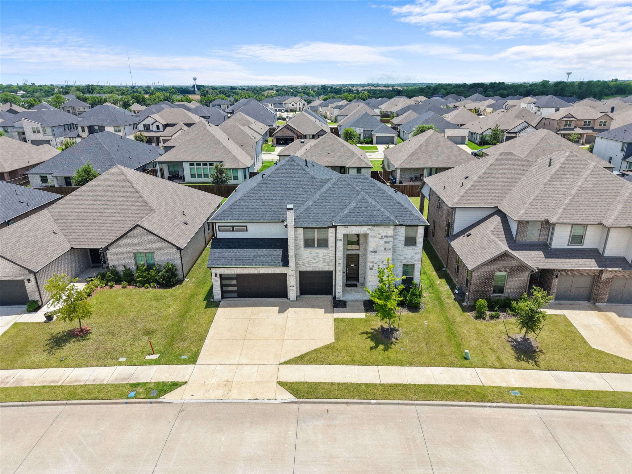 302 Coyote Creek Drive