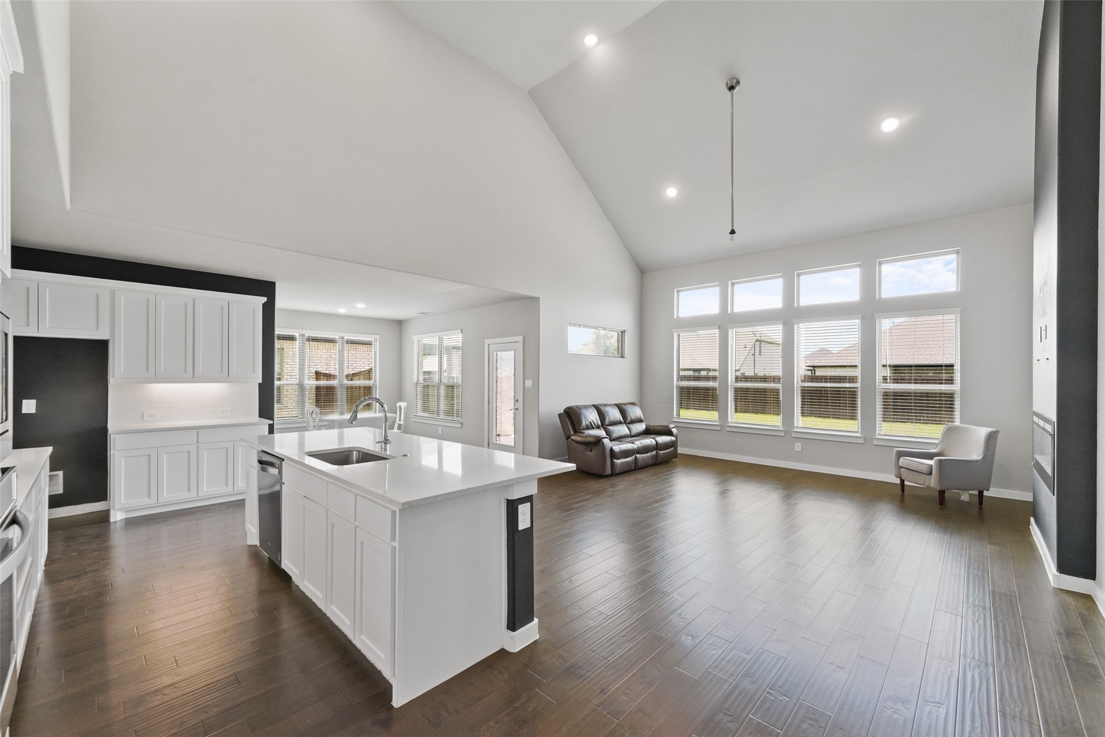 302 Coyote Creek Drive