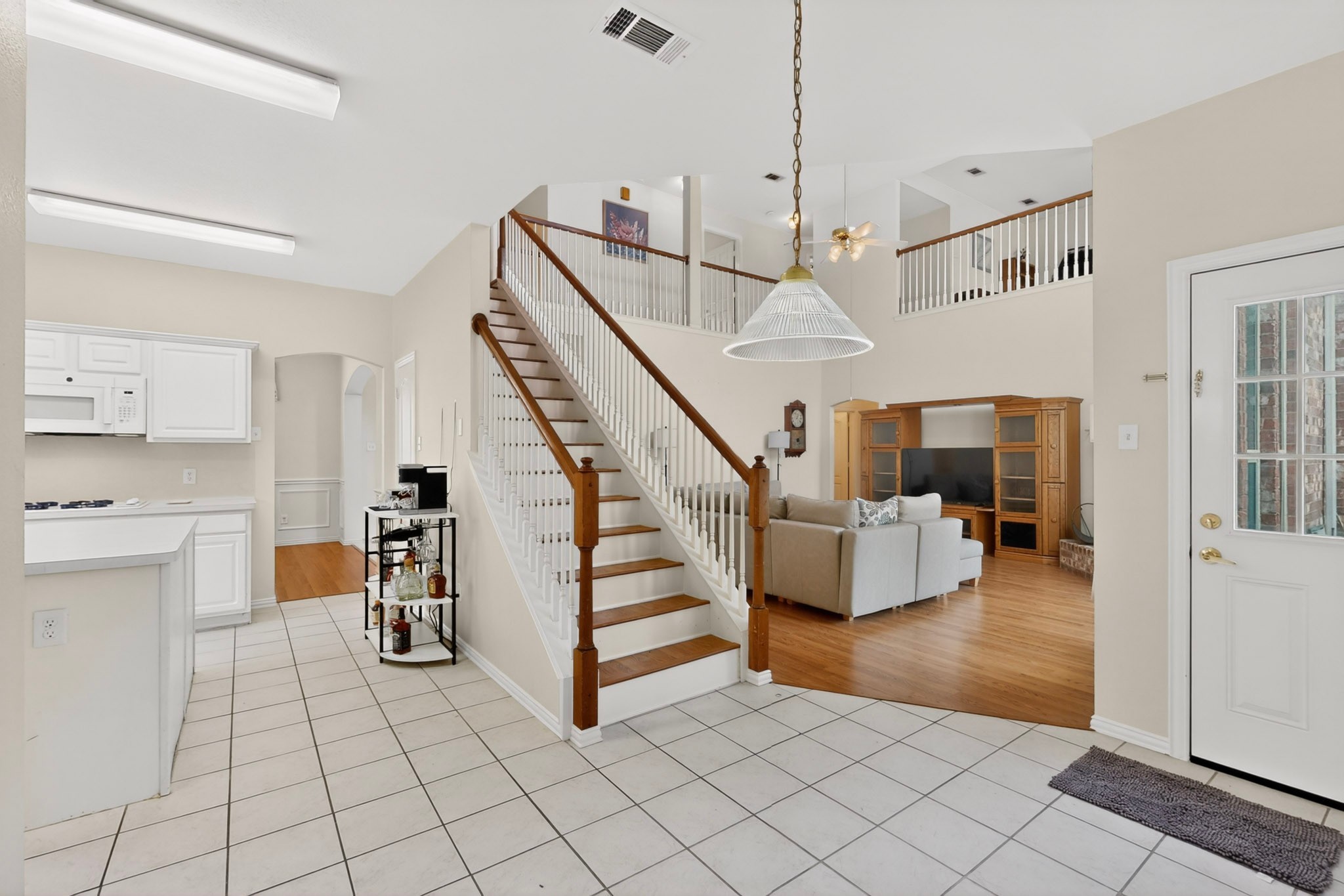 1225 Donegal Lane