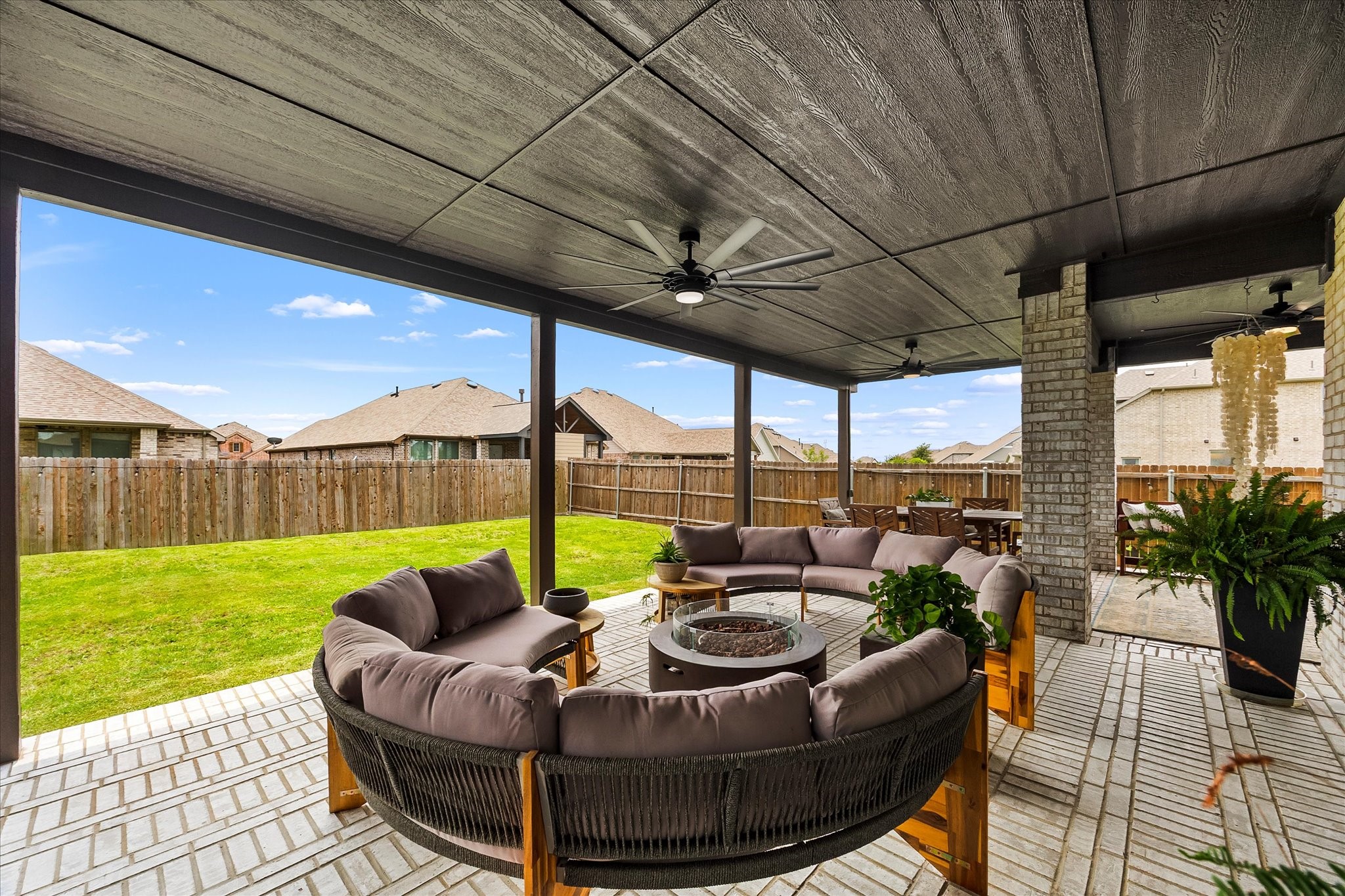 1042 Watercourse Place