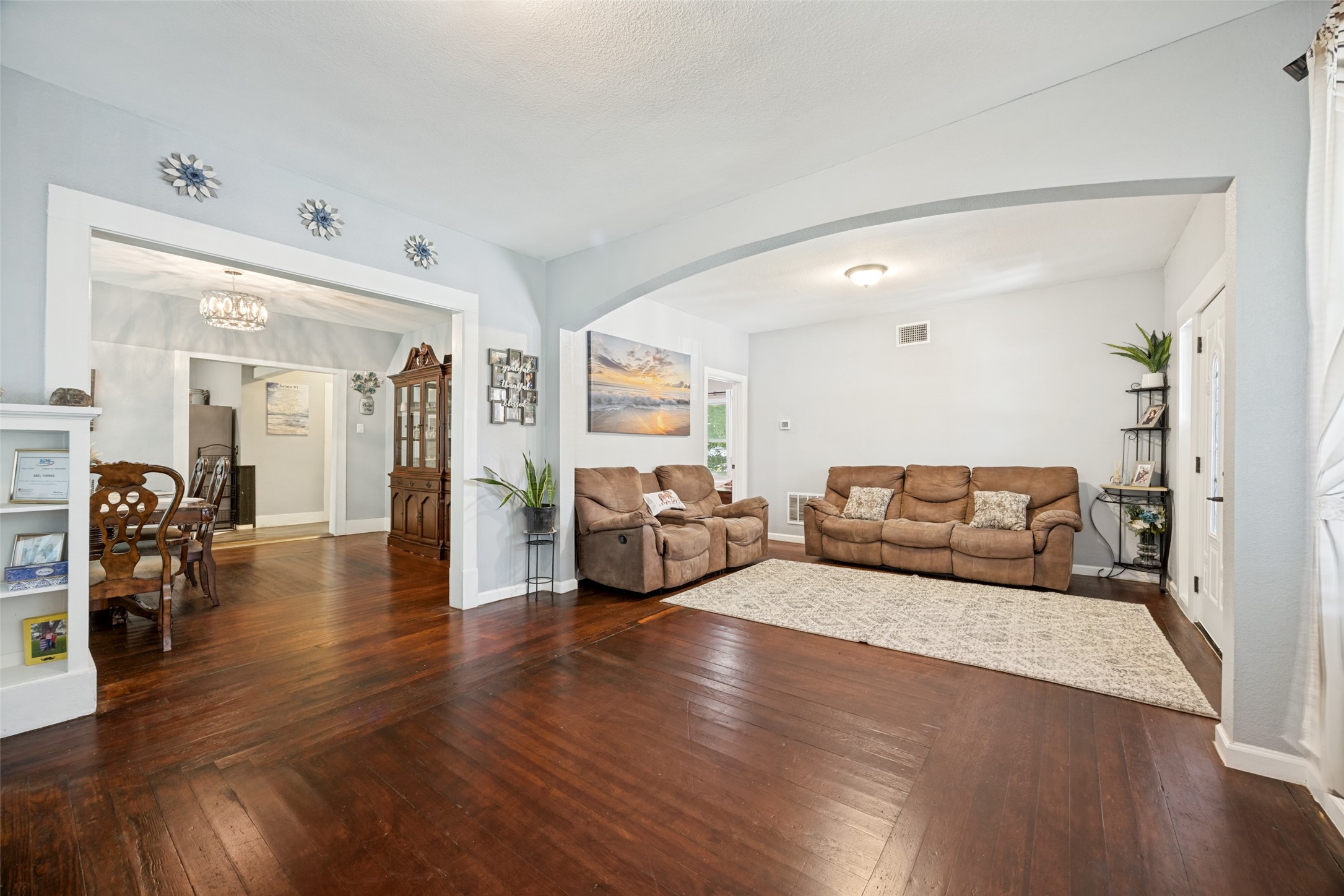 311 W Acheson Street