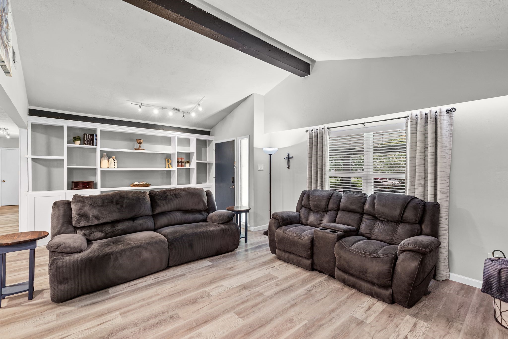 3007 Tanglewood Drive