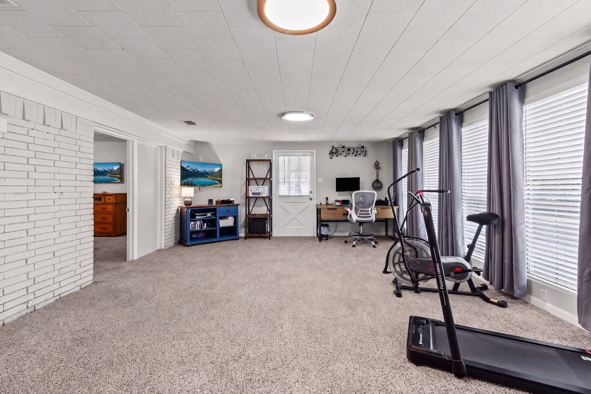 3007 Tanglewood Drive