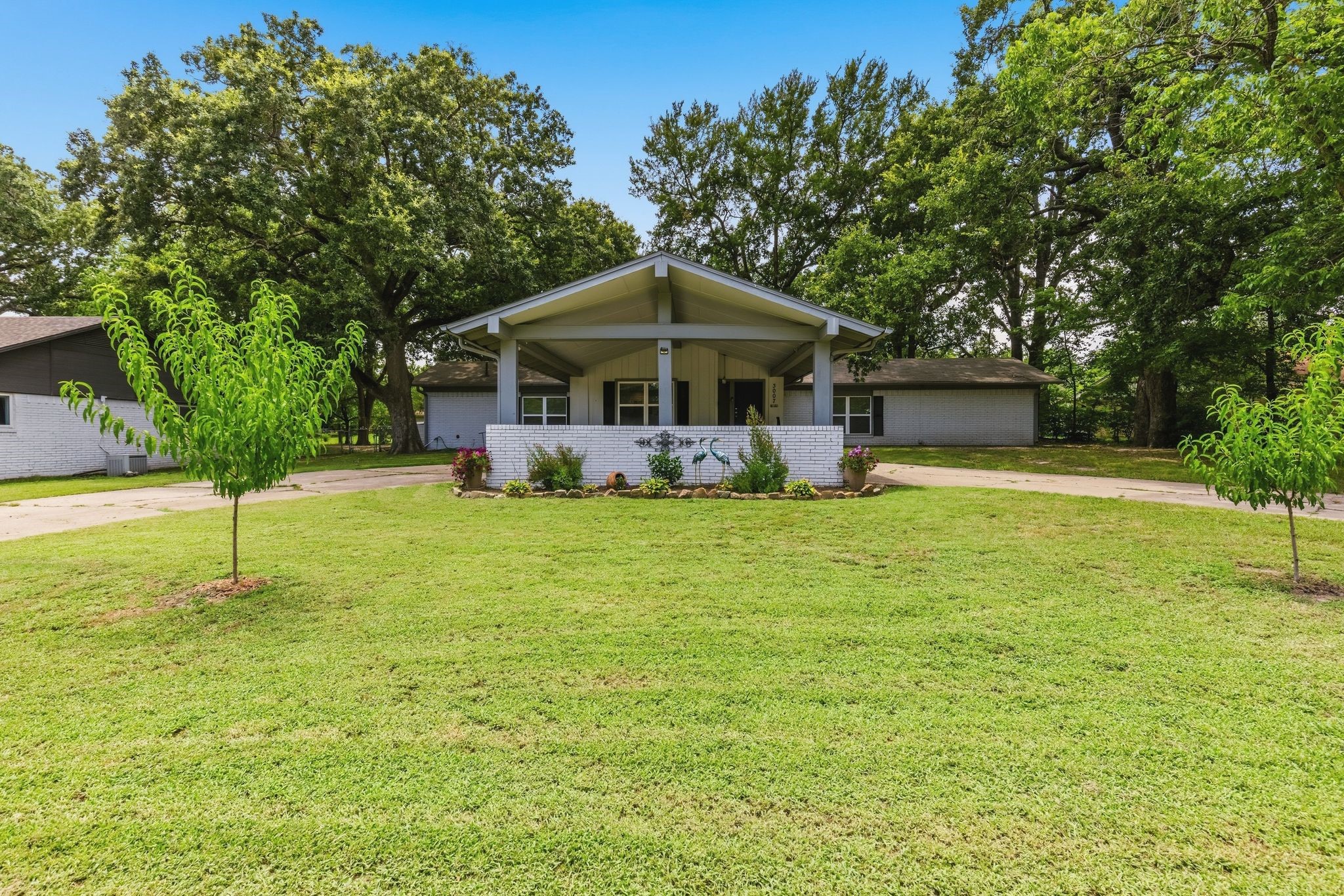 3007 Tanglewood Drive