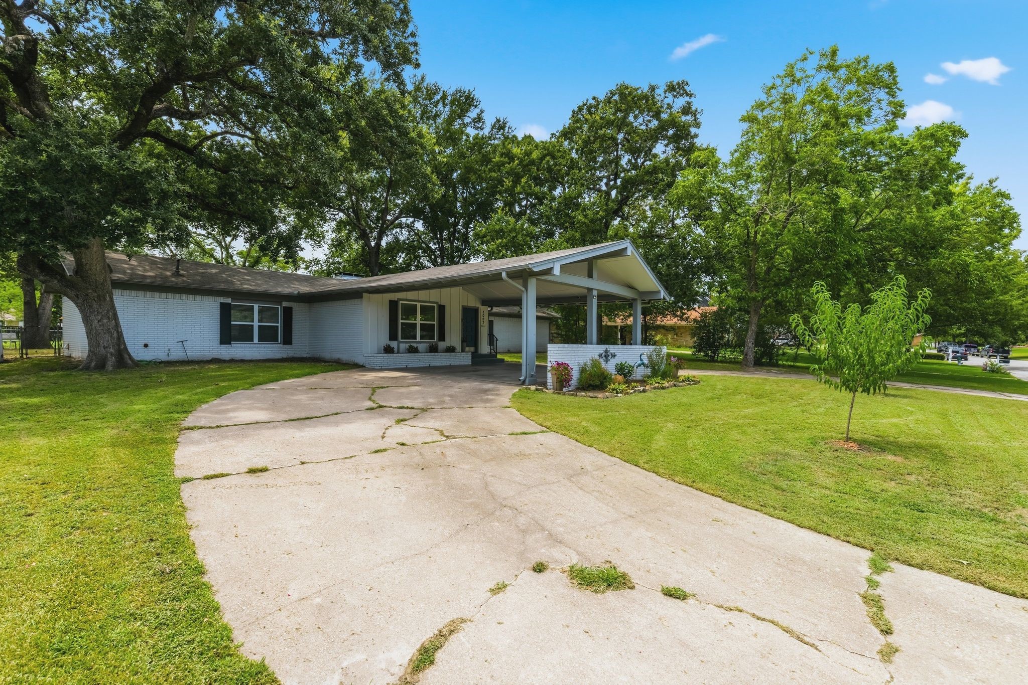 3007 Tanglewood Drive