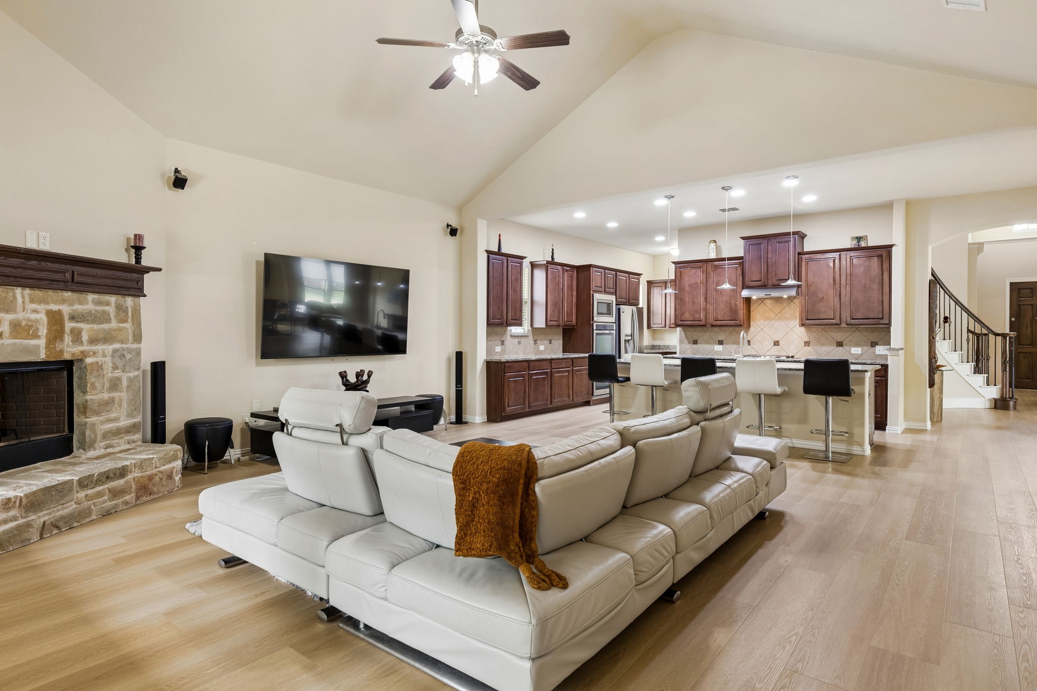 302 Phillips Court