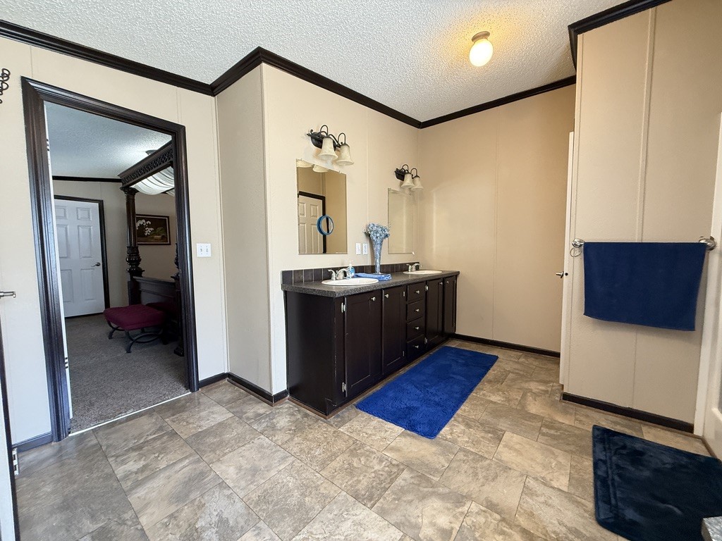 20970 Lee Lane