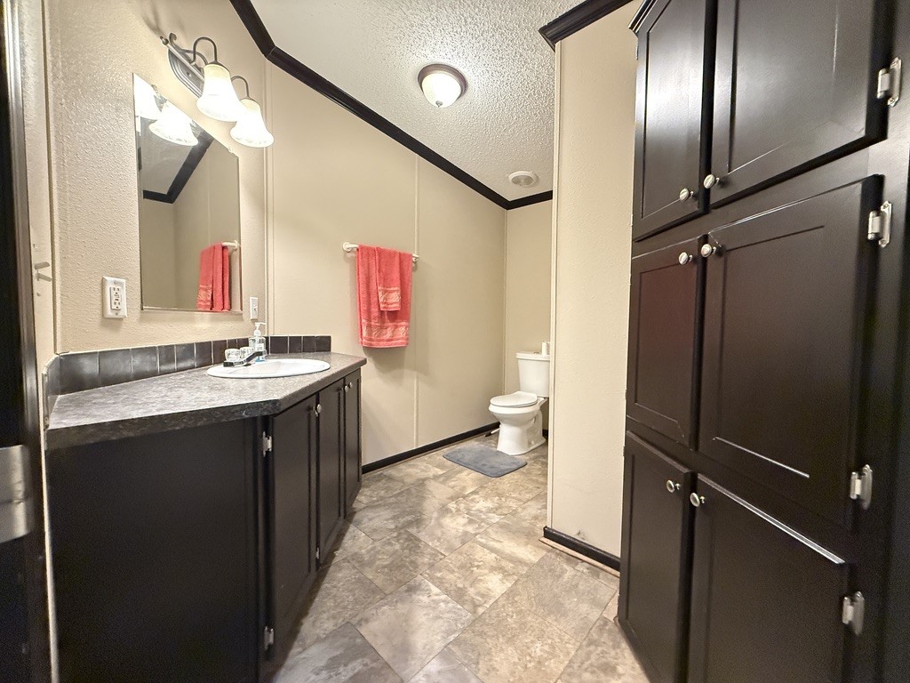 20970 Lee Lane