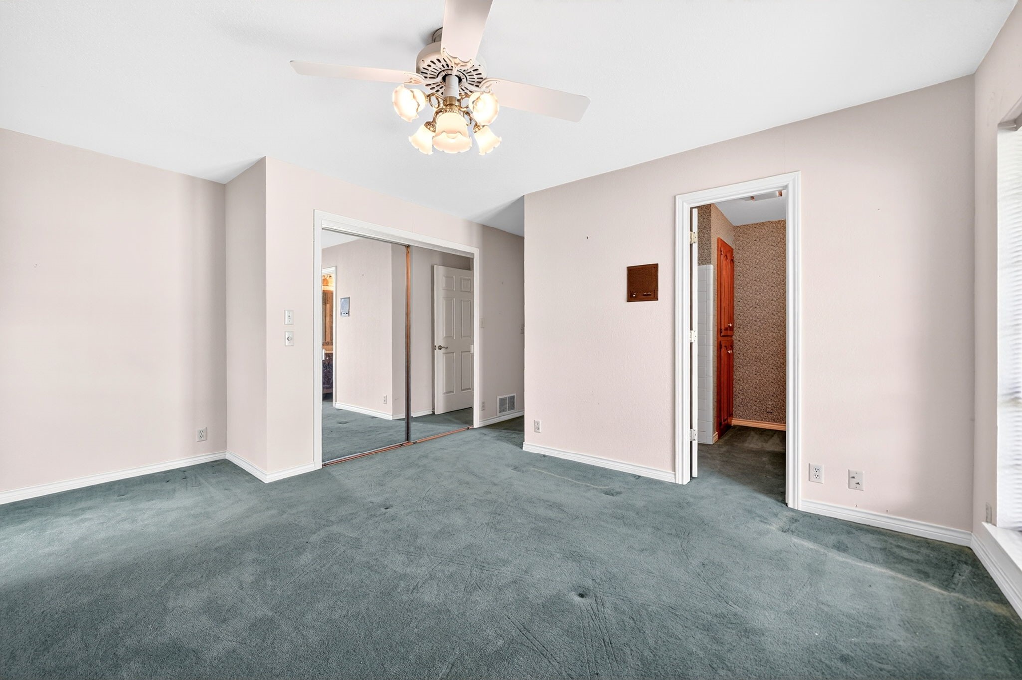 108 Heatherstone Circle